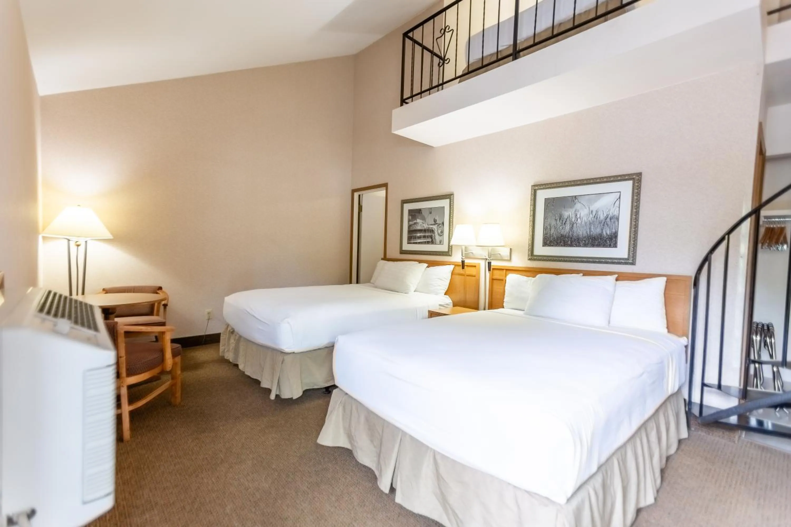 Standard Triple Room in RiverTree Inn & Suites