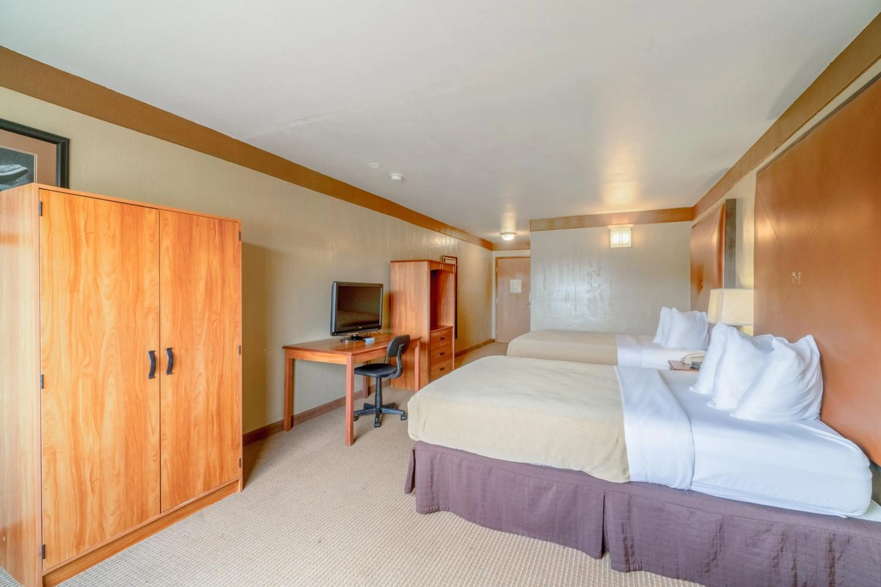 2 Queen Beds Accessible Non-Smoking in Texan Inn By OYO Beeville US-181