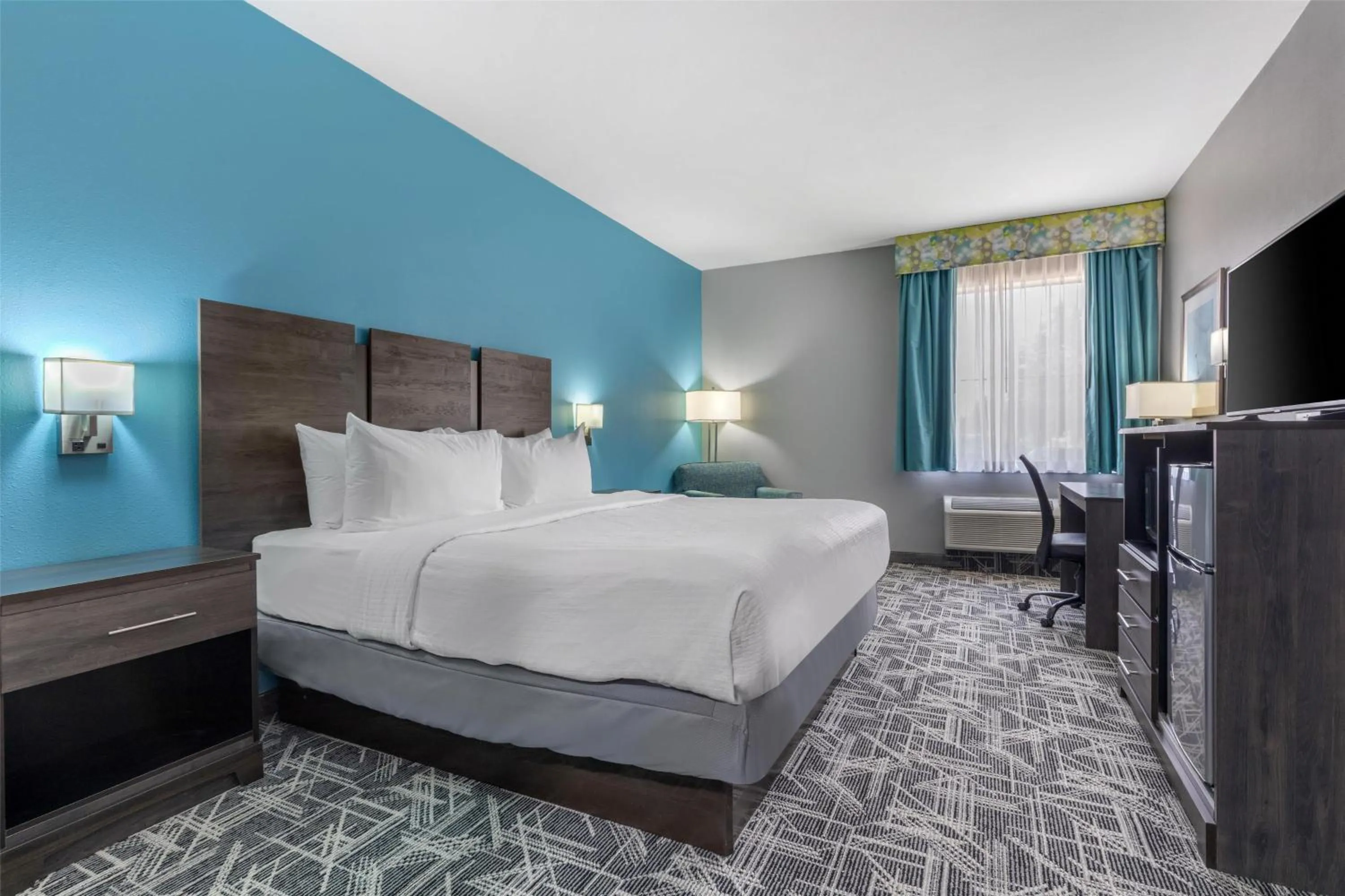 King Room with Sofa Bed - Non-Smoking in Best Western Executive Inn