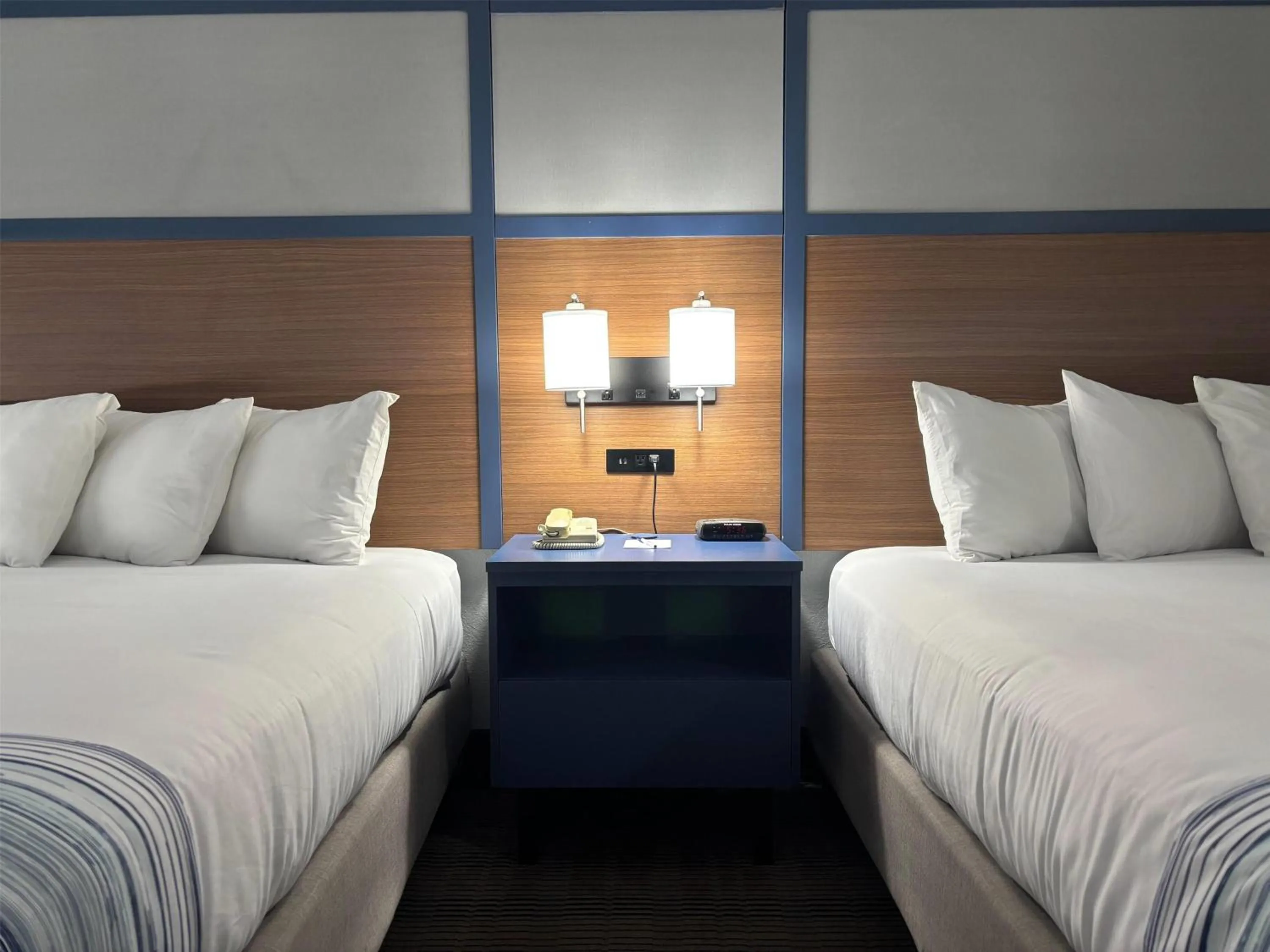 One-Bedroom Suite with Two Queen Beds - Non-Smoking in AmericInn by Wyndham, Galesburg, IL