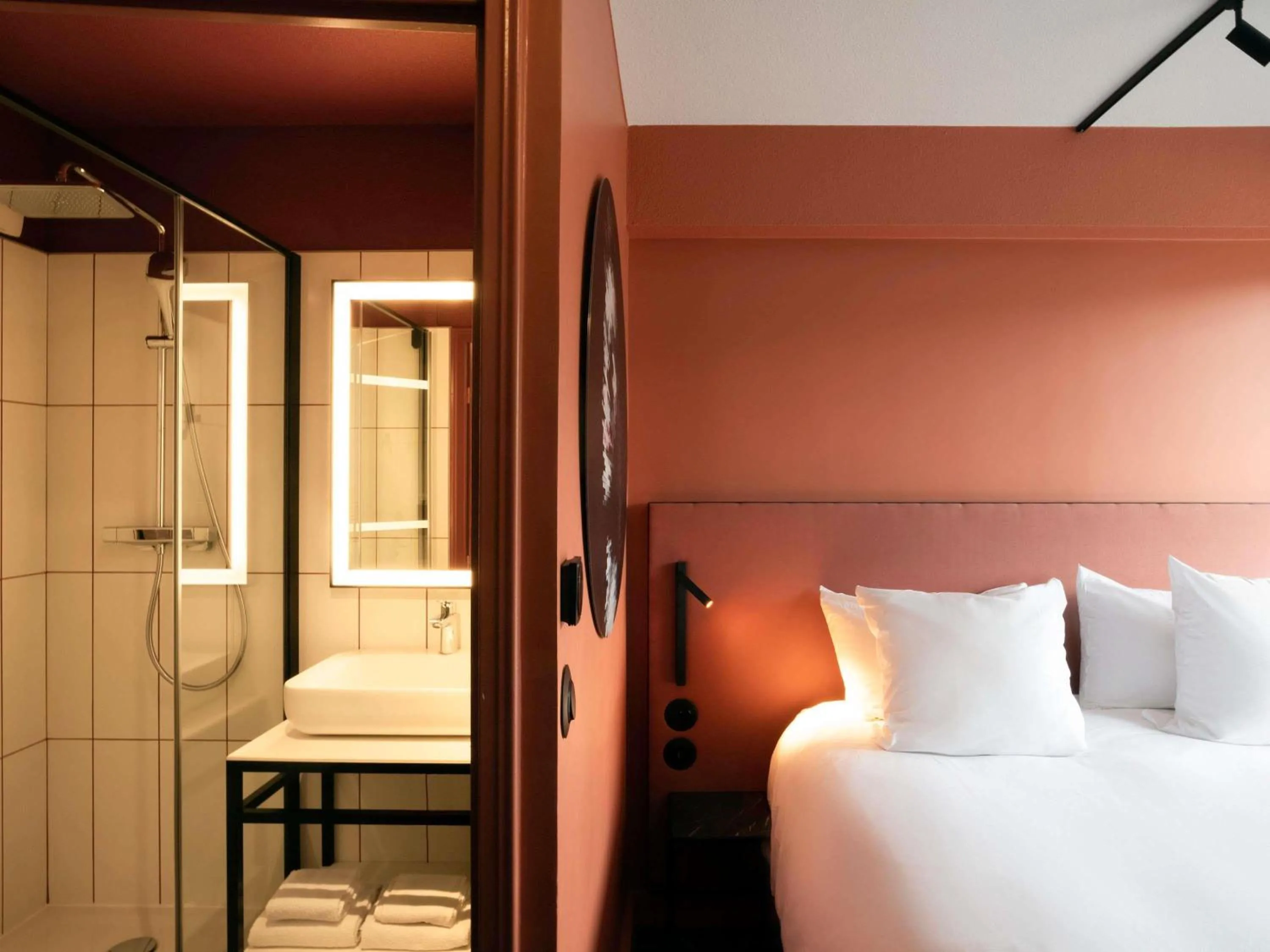 Tribe Standard Double Room - Courtyard View in Tribe Carcassonne