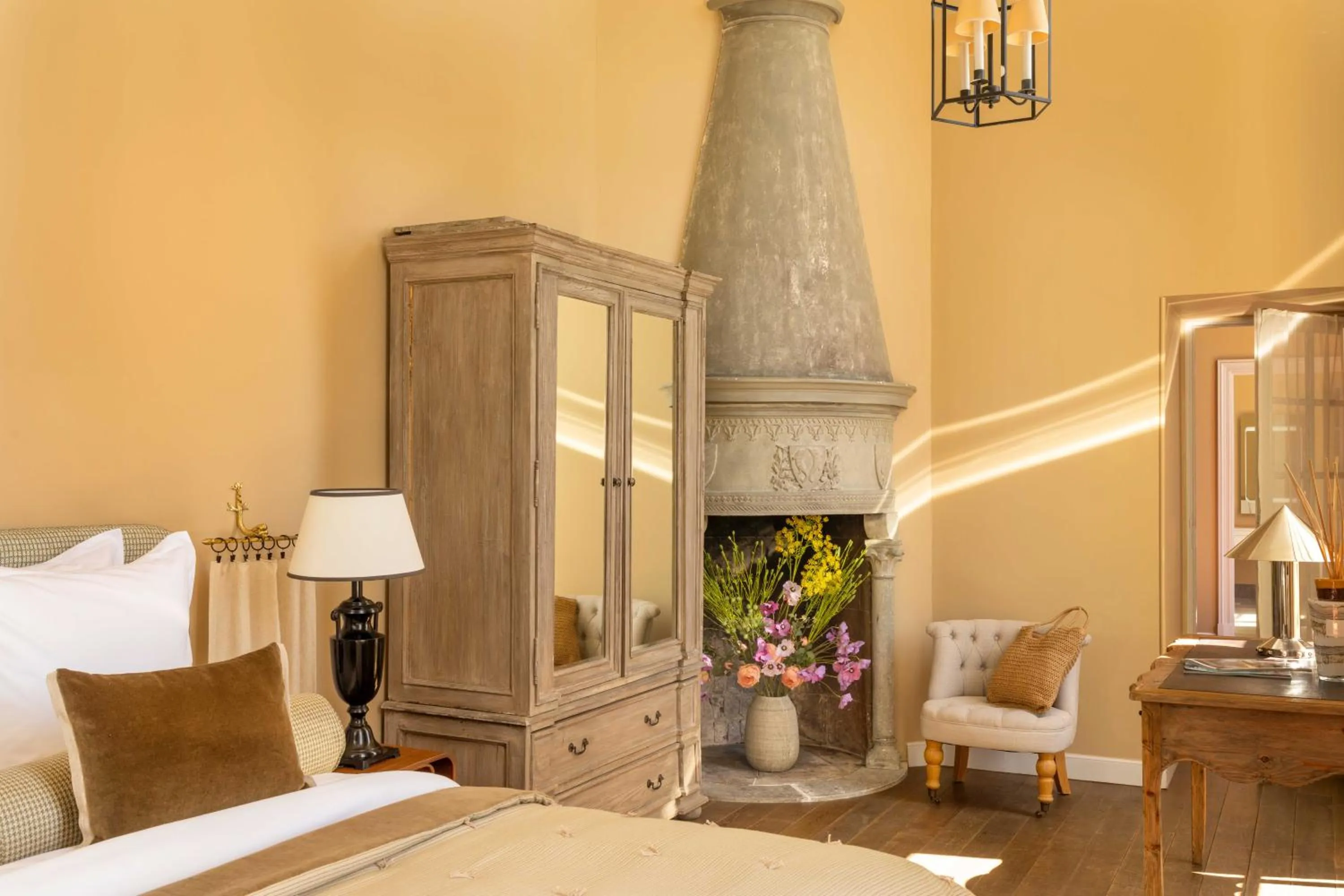 Deluxe Double Room in Château d'Augerville Golf & Spa Resort - TemptingPlaces Collection