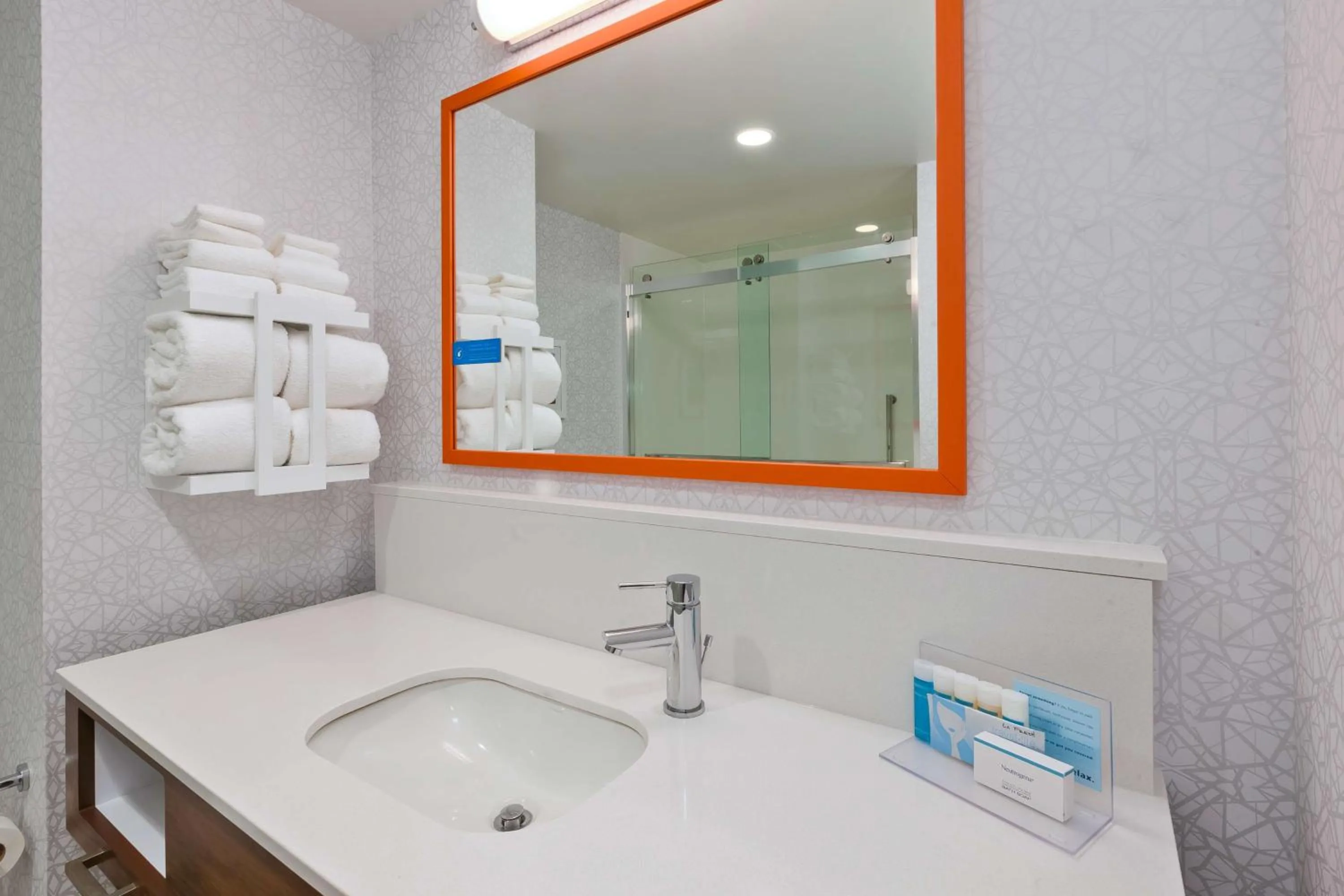 Studio Suite with Two Queen Beds and Water View - Non-Smoking in Hampton Inn Cape Cod Canal