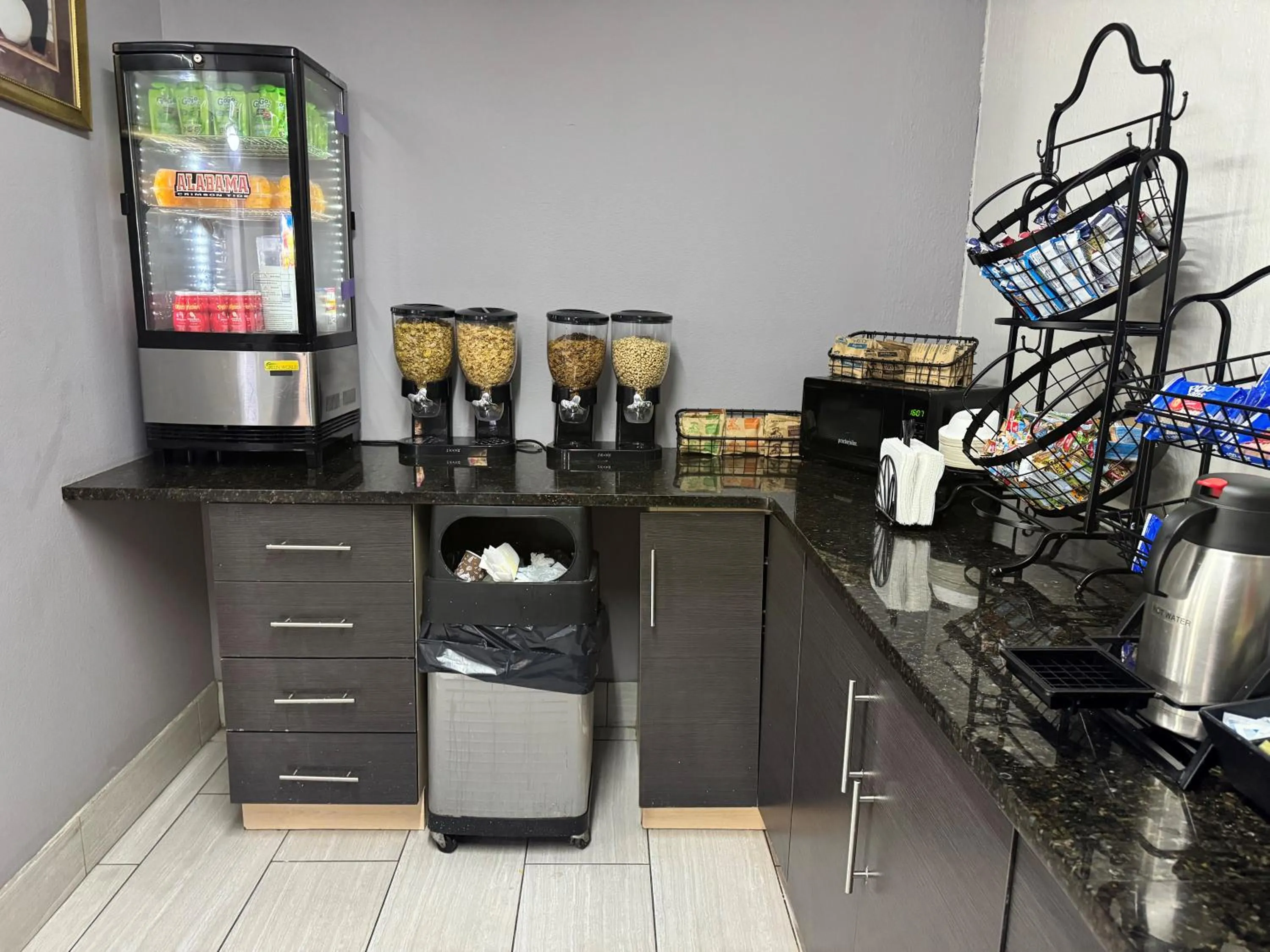 Queen Room - Disability Access/Non-Smoking in Microtel Inn & Suites by Wyndham Tuscaloosa East