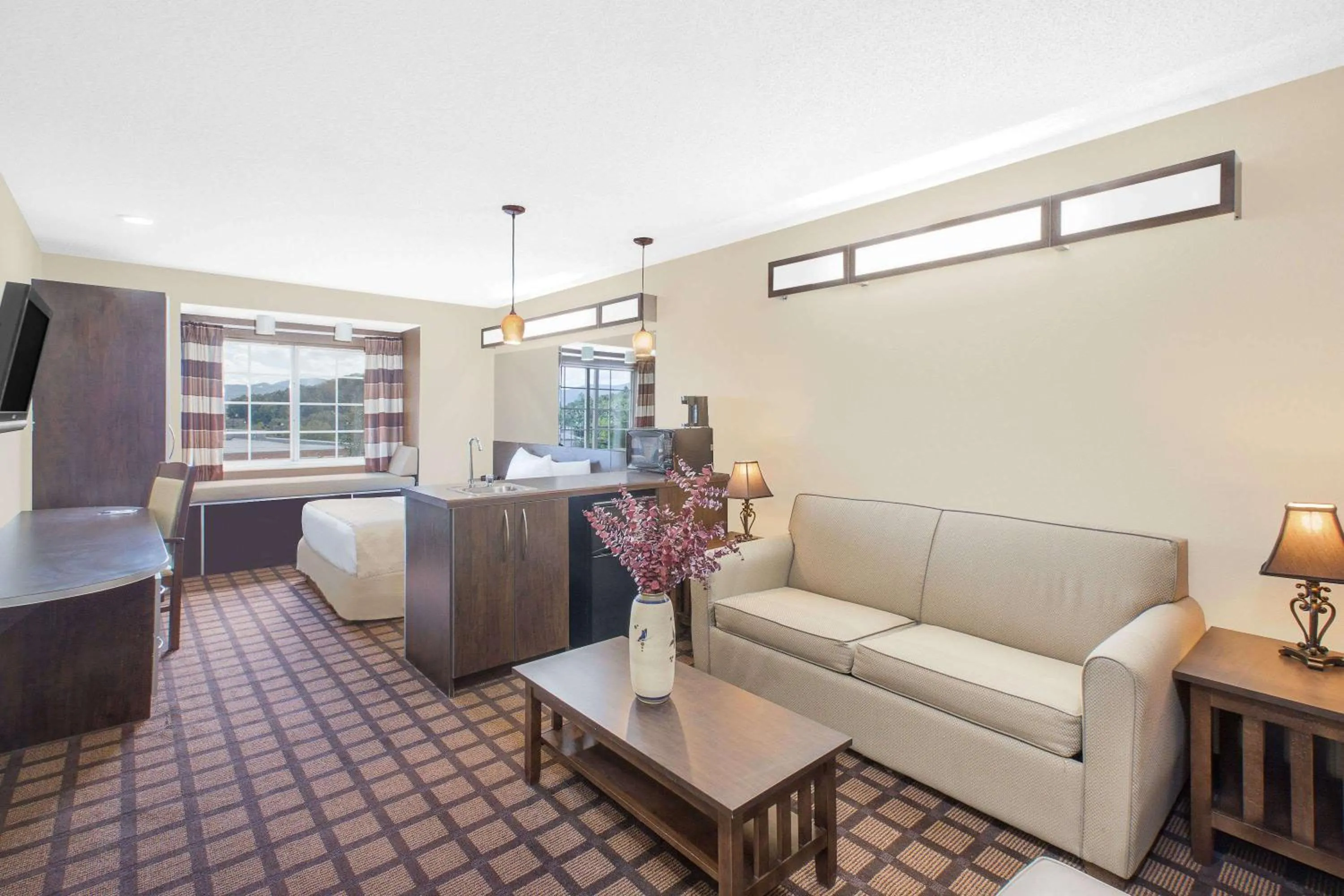 Queen Suite - Non-Smoking in Microtel Inn & Suites by Wyndham Franklin