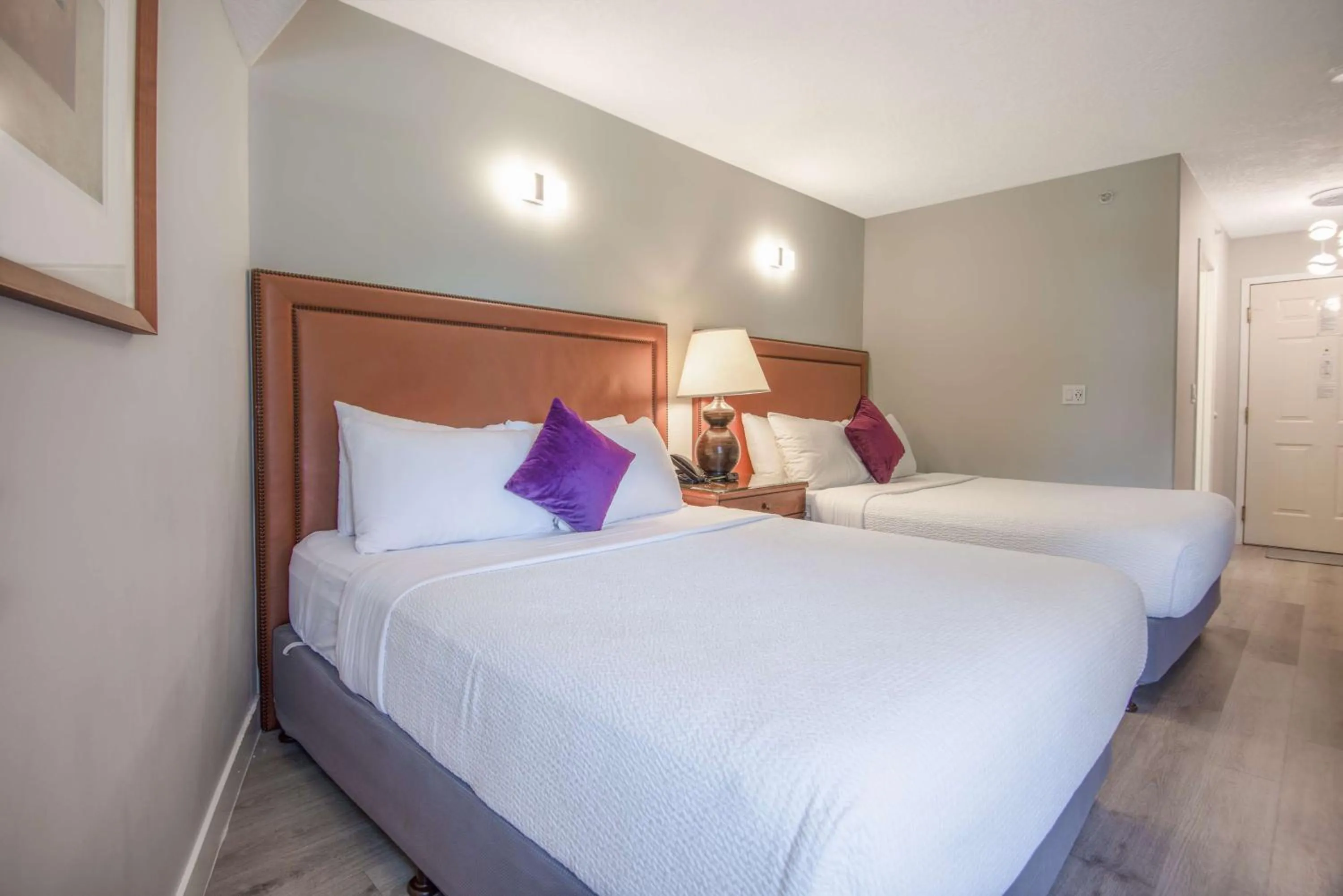 Coast Two Queens in Coast Parksville Hotel