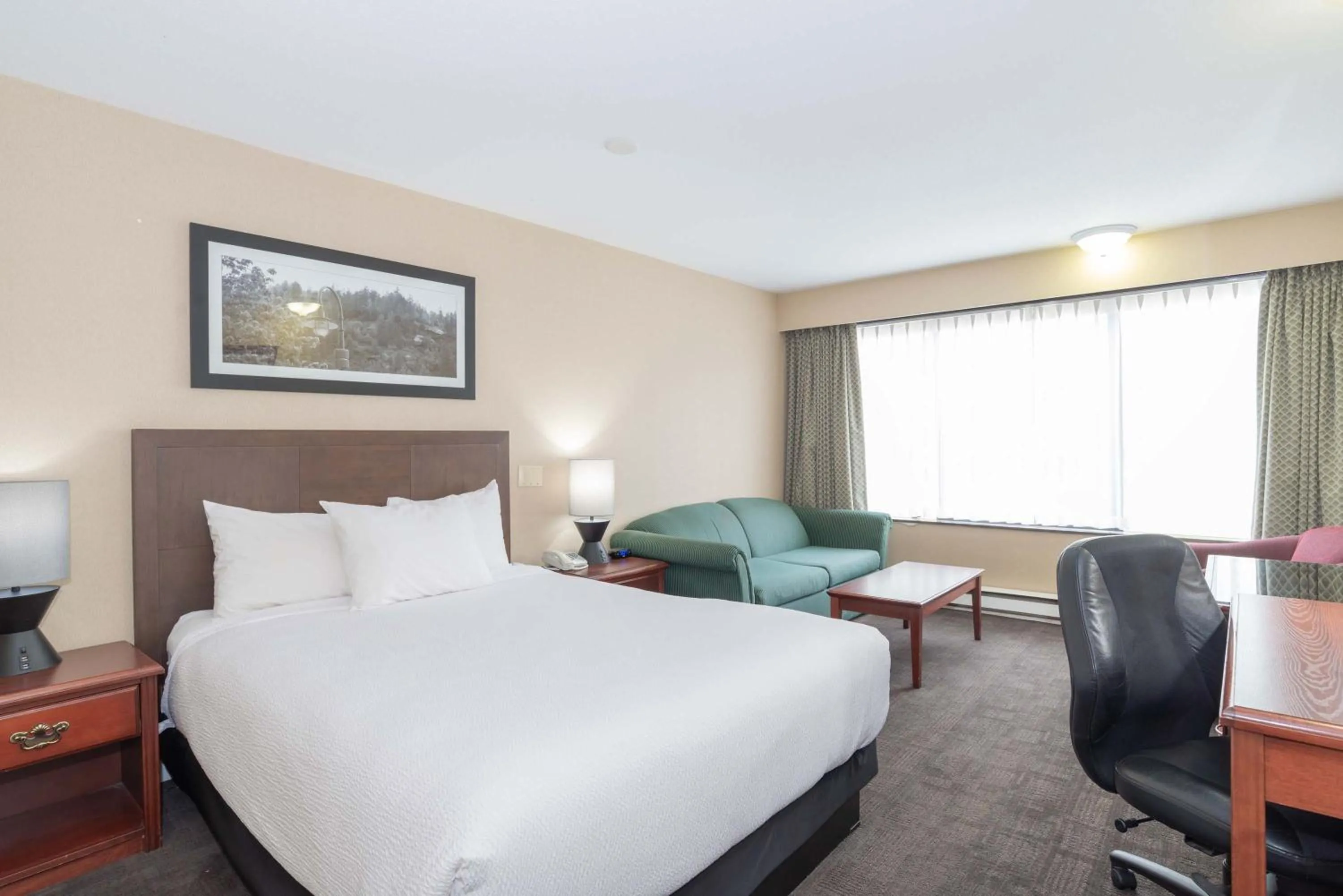 Standard Room, 1 Queen Bed, Sofa Bed in Sandman Hotel Castlegar