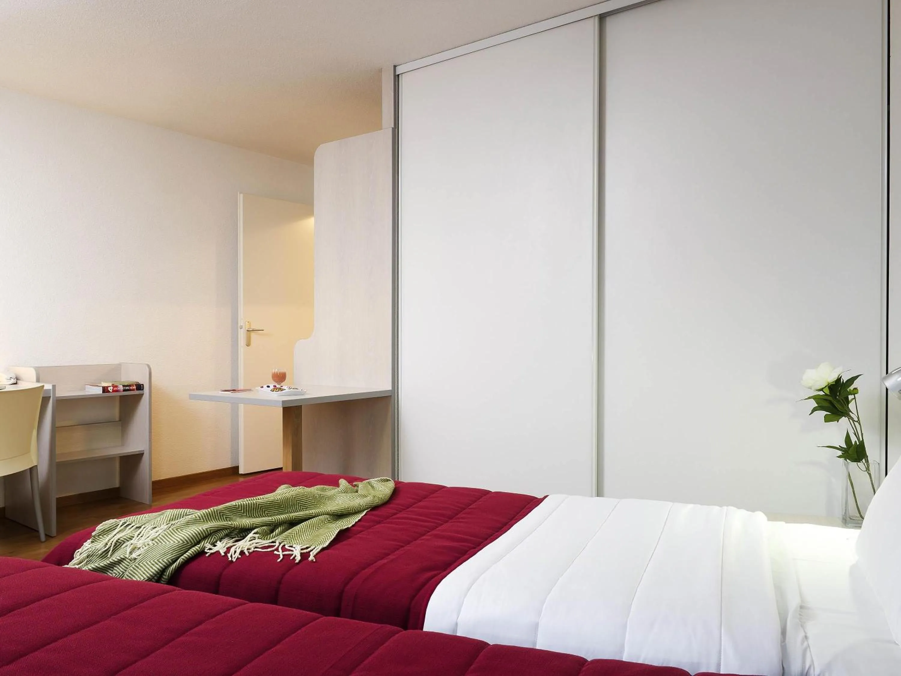Studio (2 Adults) in Aparthotel Adagio Access Rennes Centre