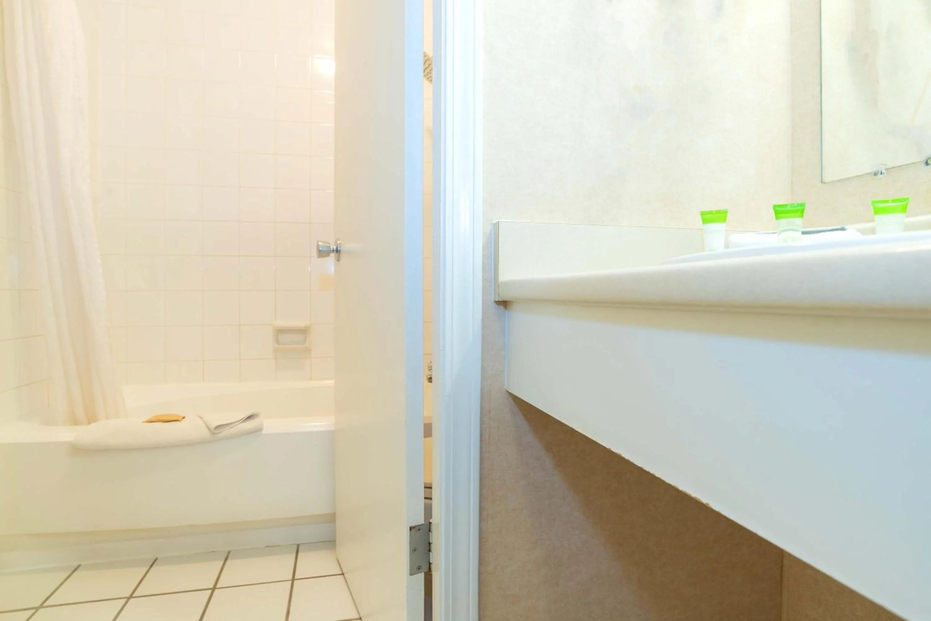 Standard Room, 2 Double Beds in Sandman Hotel Cranbrook