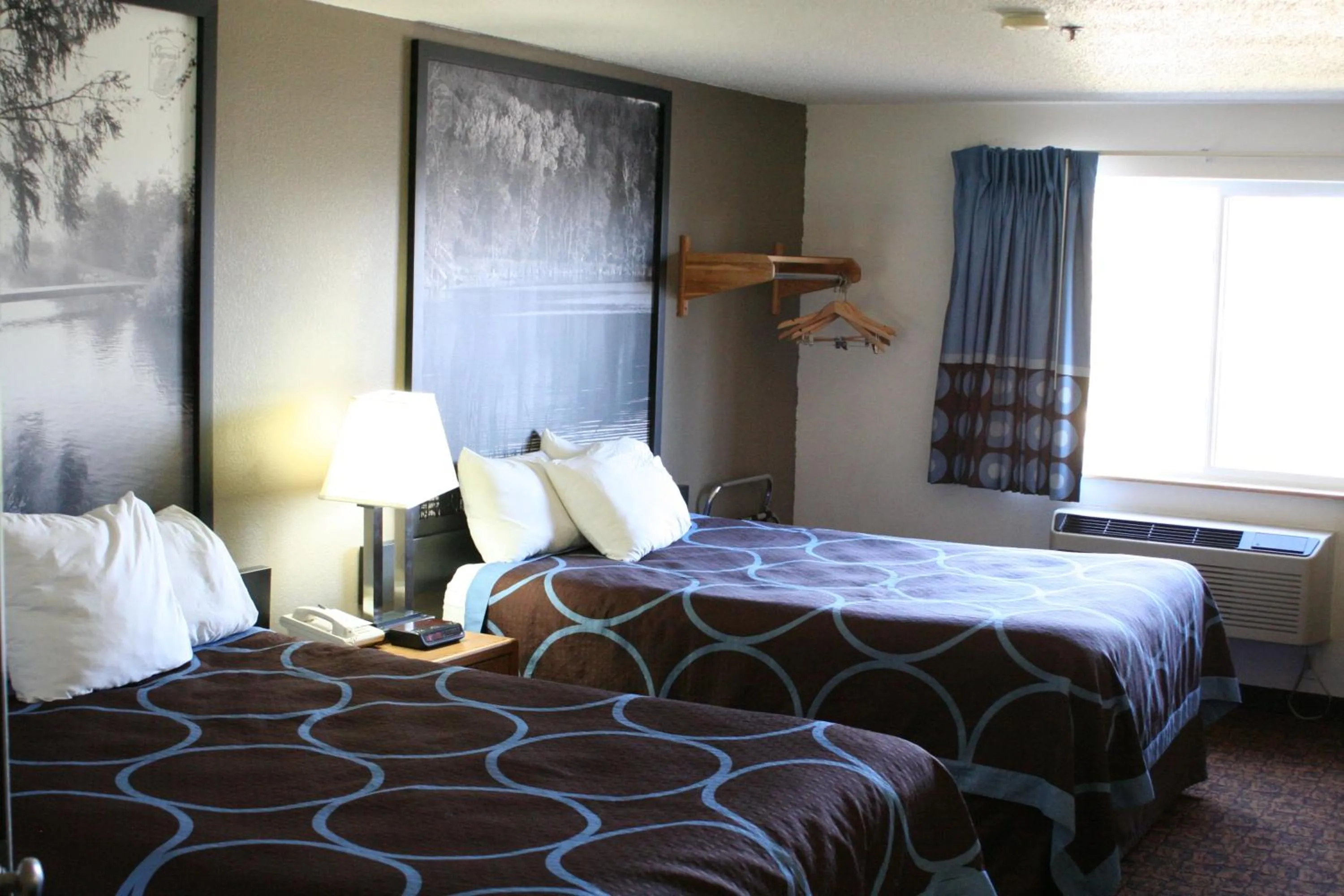 Queen Room with Two Queen Beds - Non-Smoking in Super 8 by Wyndham Park Rapids