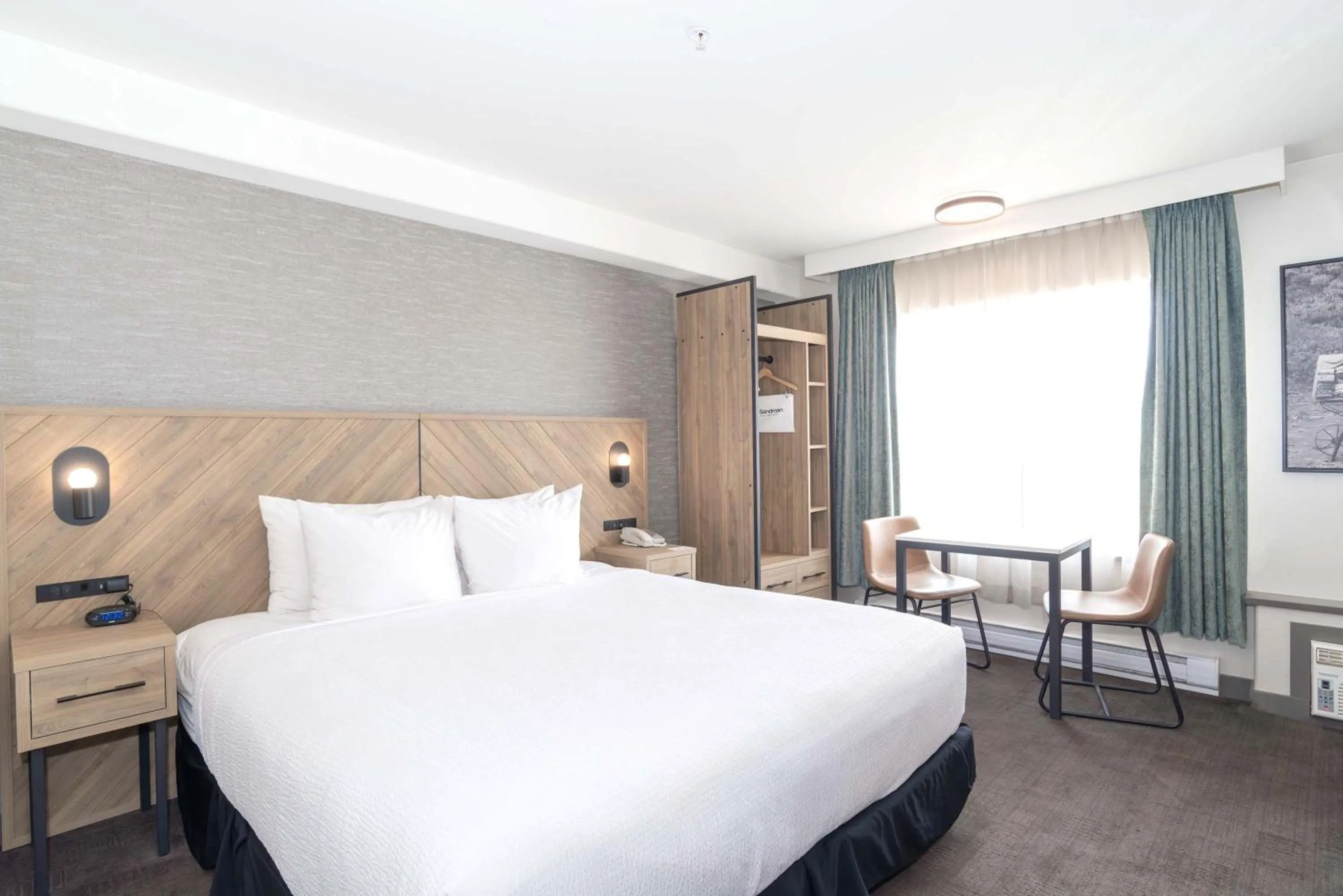 Standard Room, 1 King Bed in Sandman Hotel Quesnel