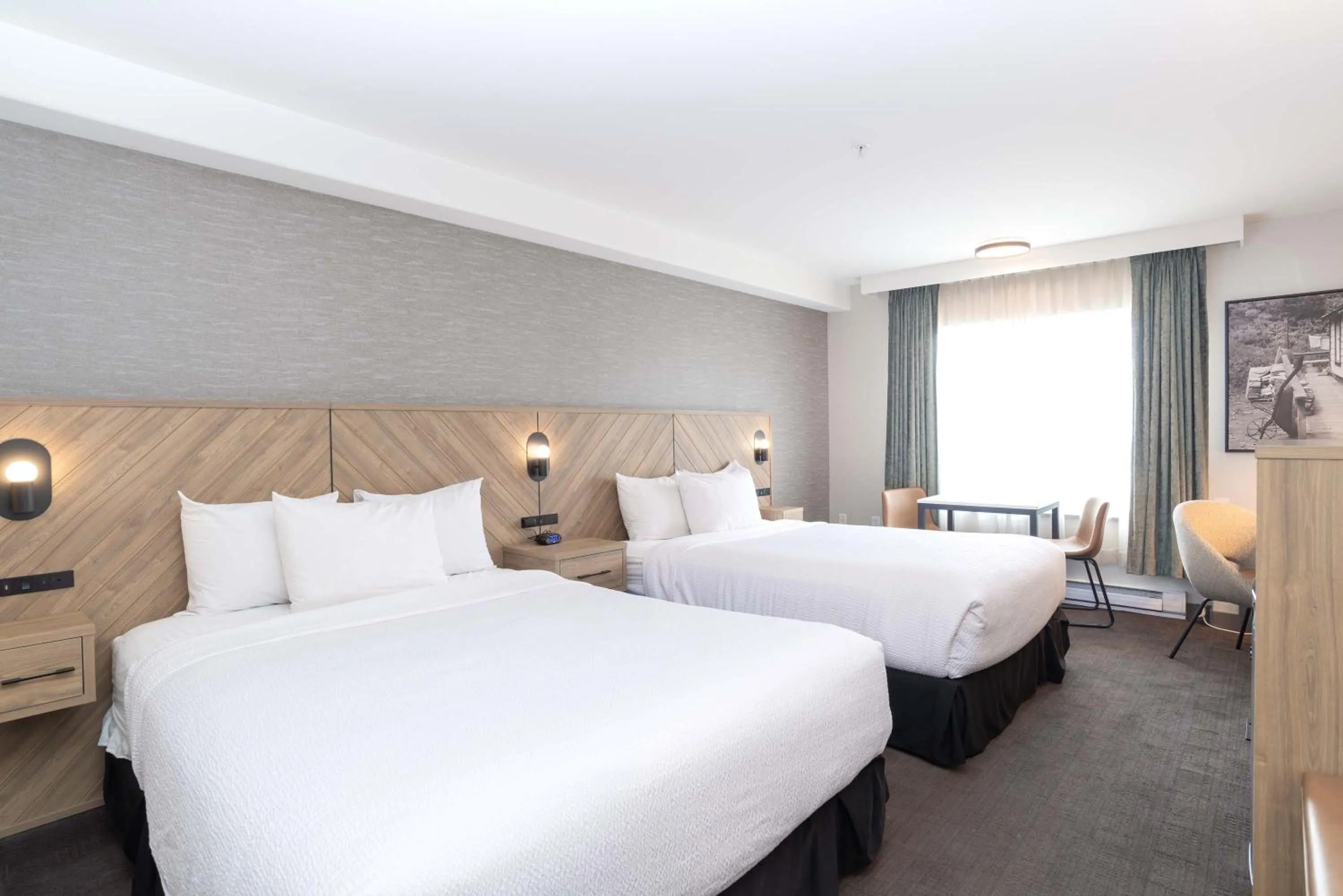 Standard Room, 2 Double Beds in Sandman Hotel Quesnel