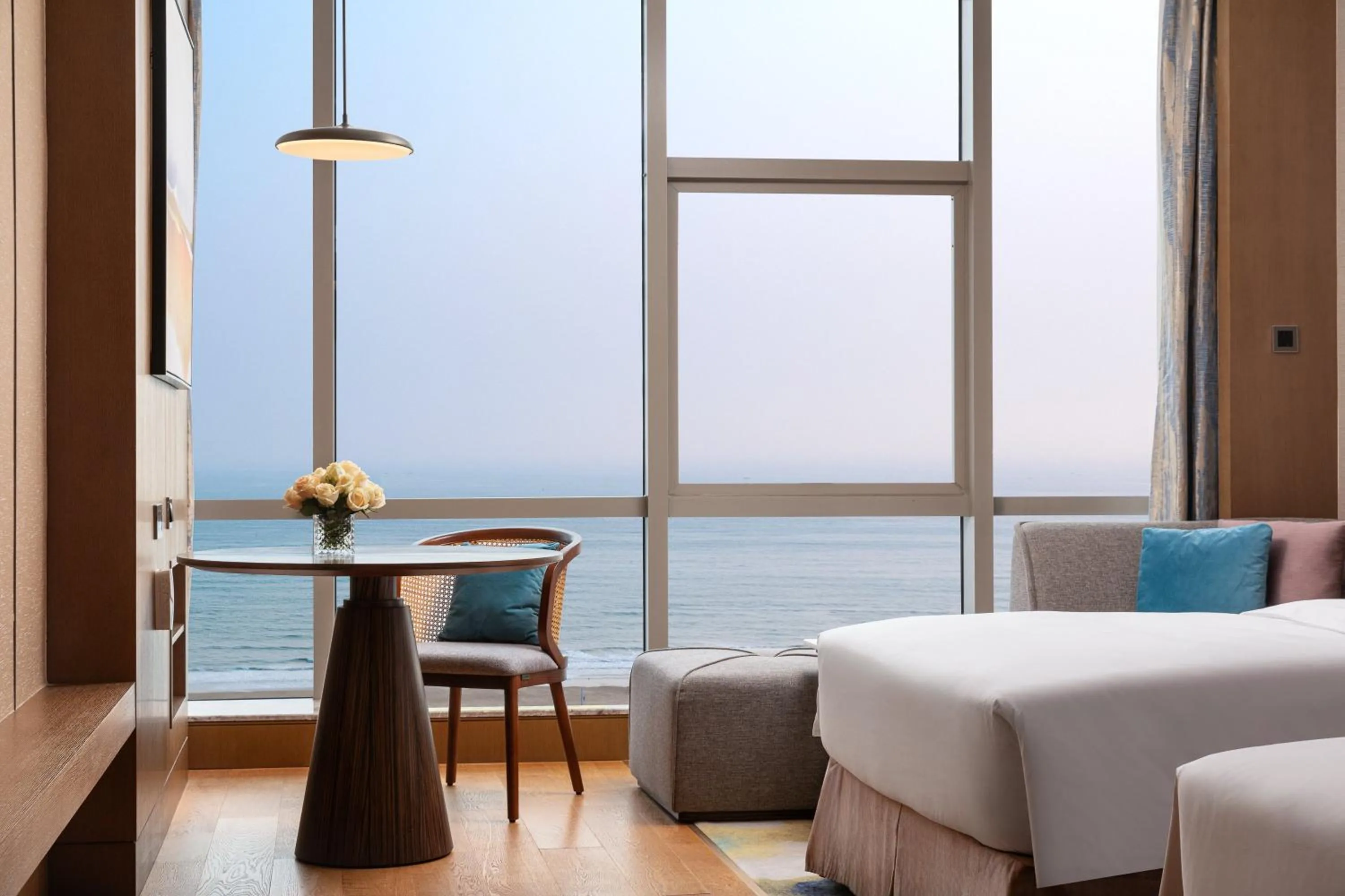 Standard Twin Room with Ocean View - High Floor in Crowne Plaza Beihai Silver Beach by IHG