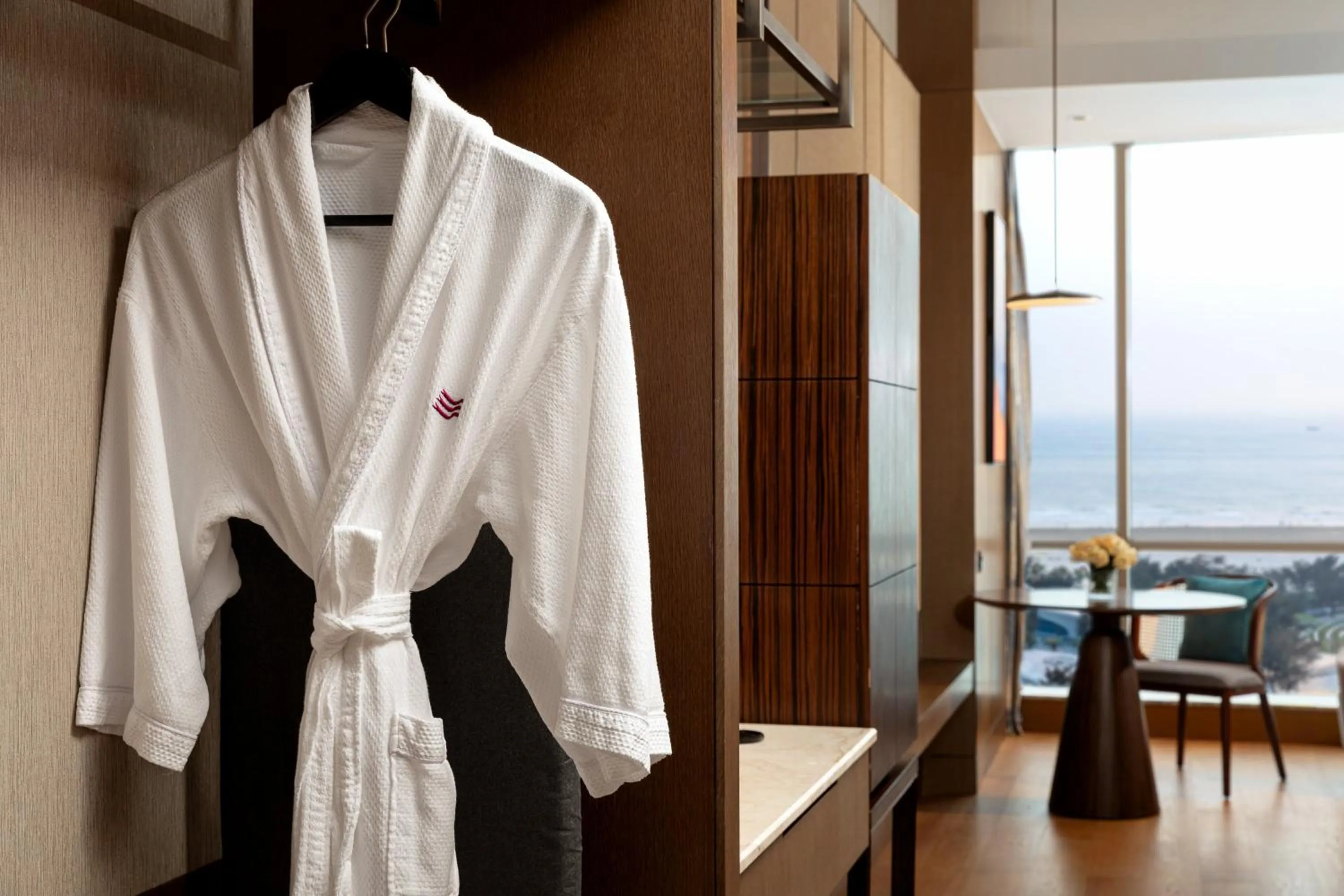 Standard King Room with Ocean View in Crowne Plaza Beihai Silver Beach by IHG