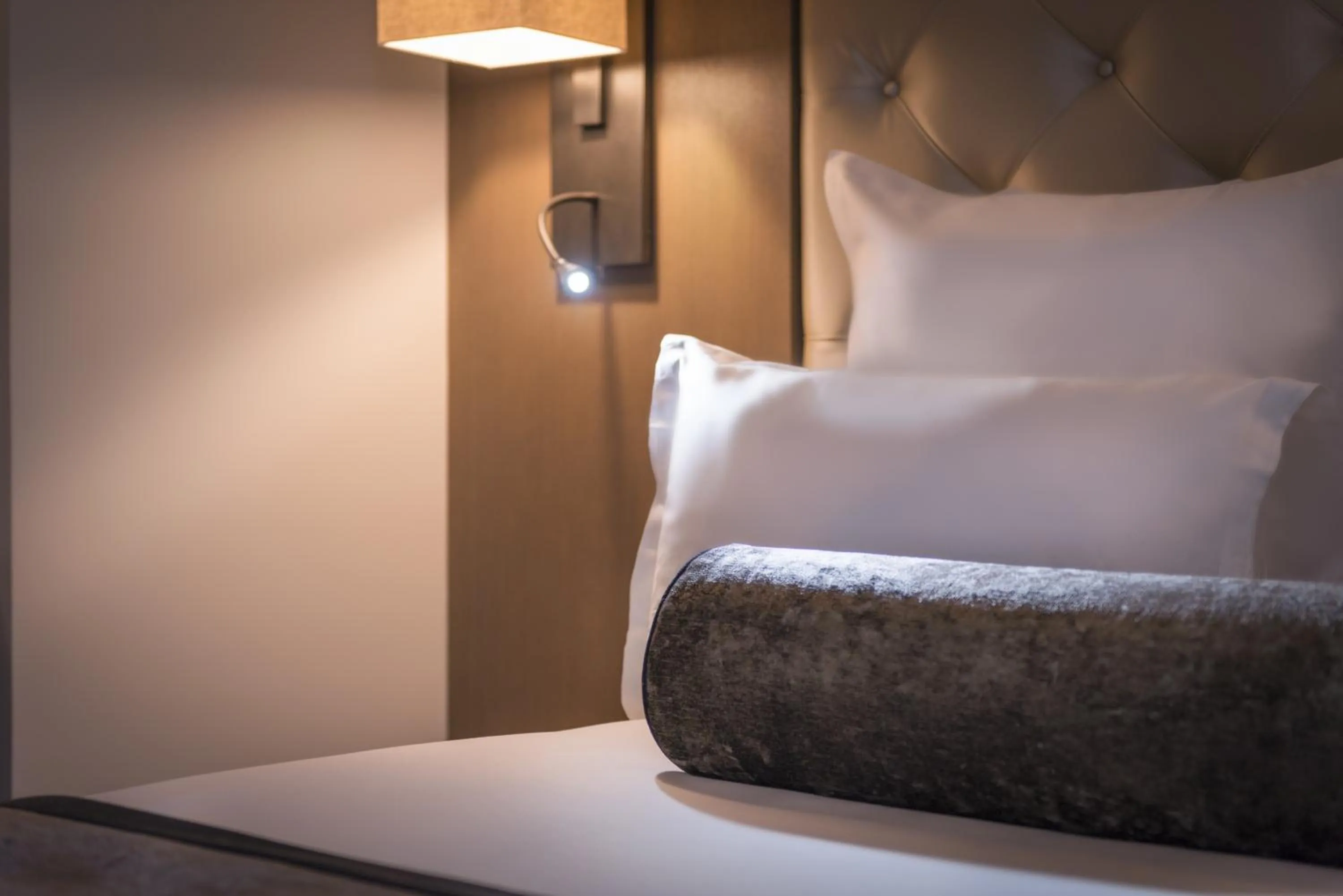 Solo Room in La Villa des Ternes