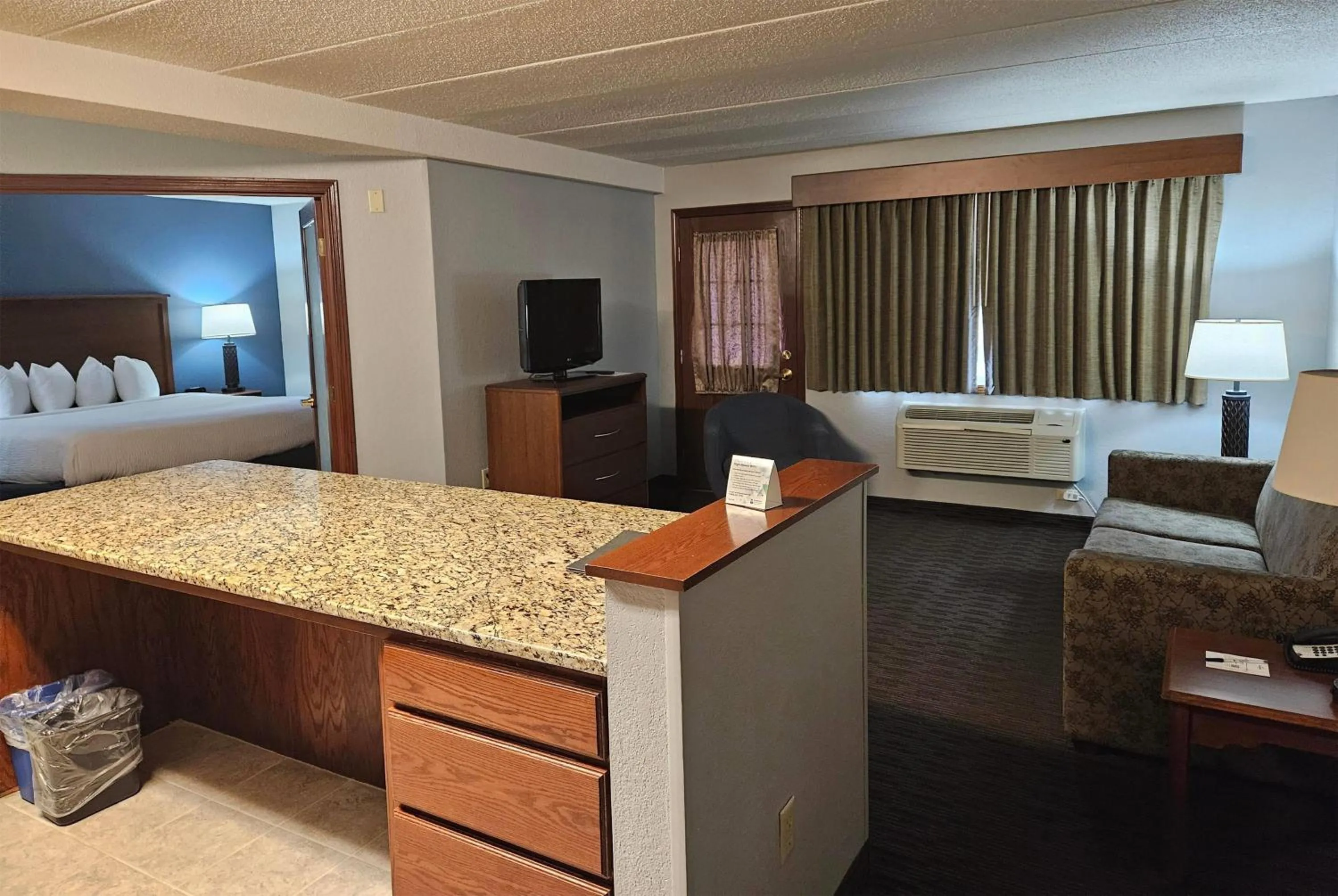 One-Bedroom Premier King Suite - Non-Smoking in AmericInn by Wyndham Marshall