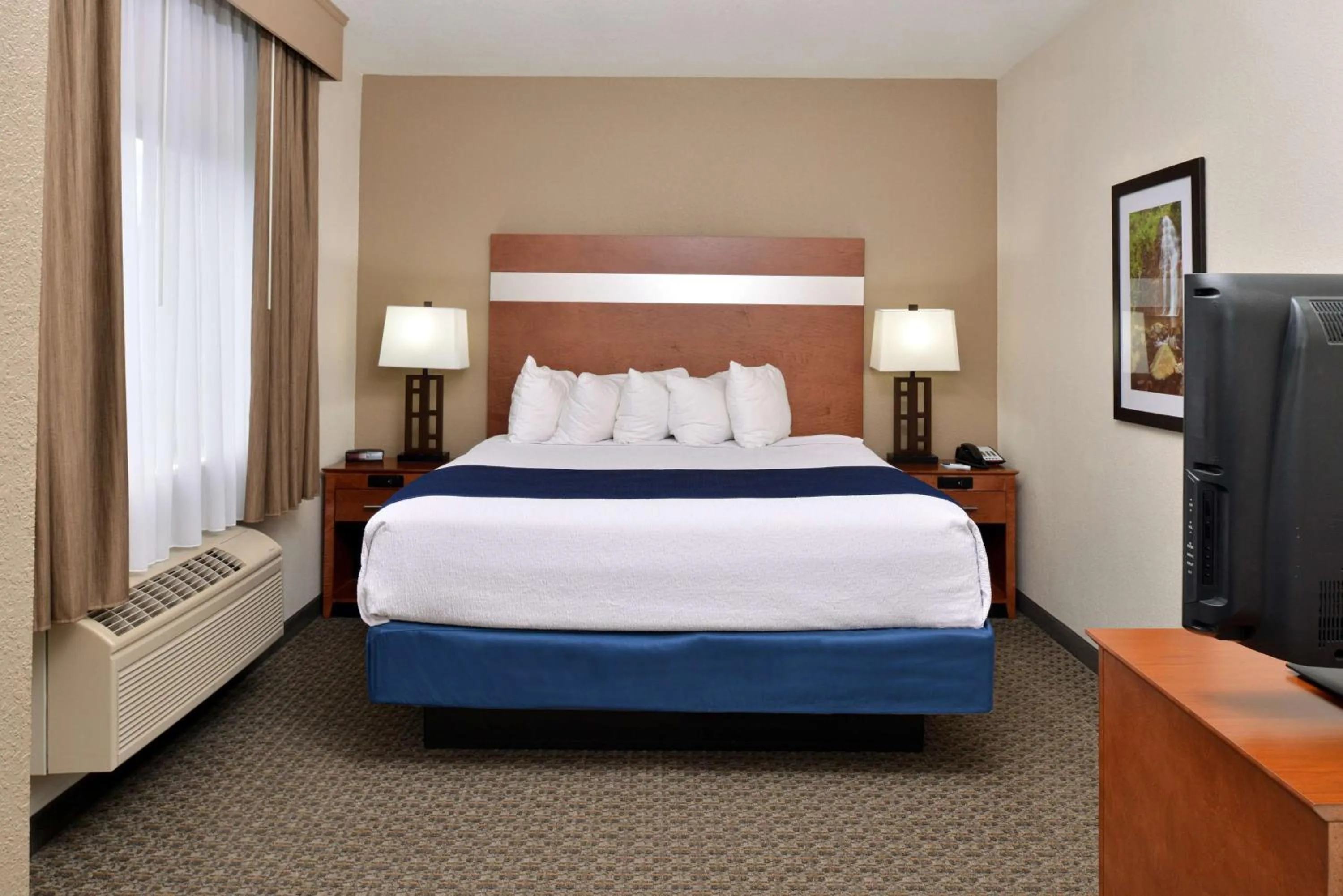 Two-Room King Suite with Sofa Bed and Spa Bath - Non-Smoking in Best Western Big Spring Lodge