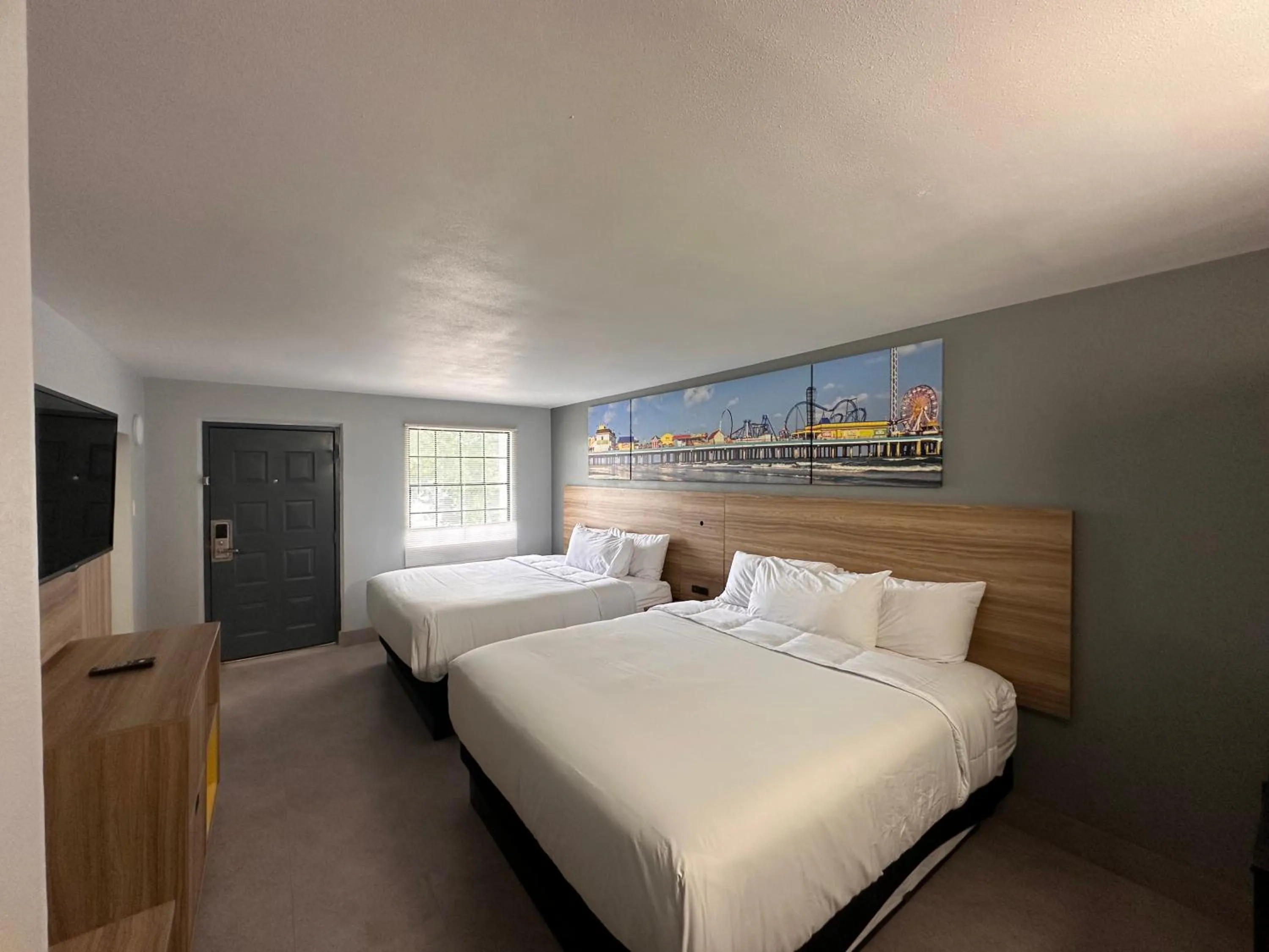 Deluxe Double Room in Scottish Inns & Suites