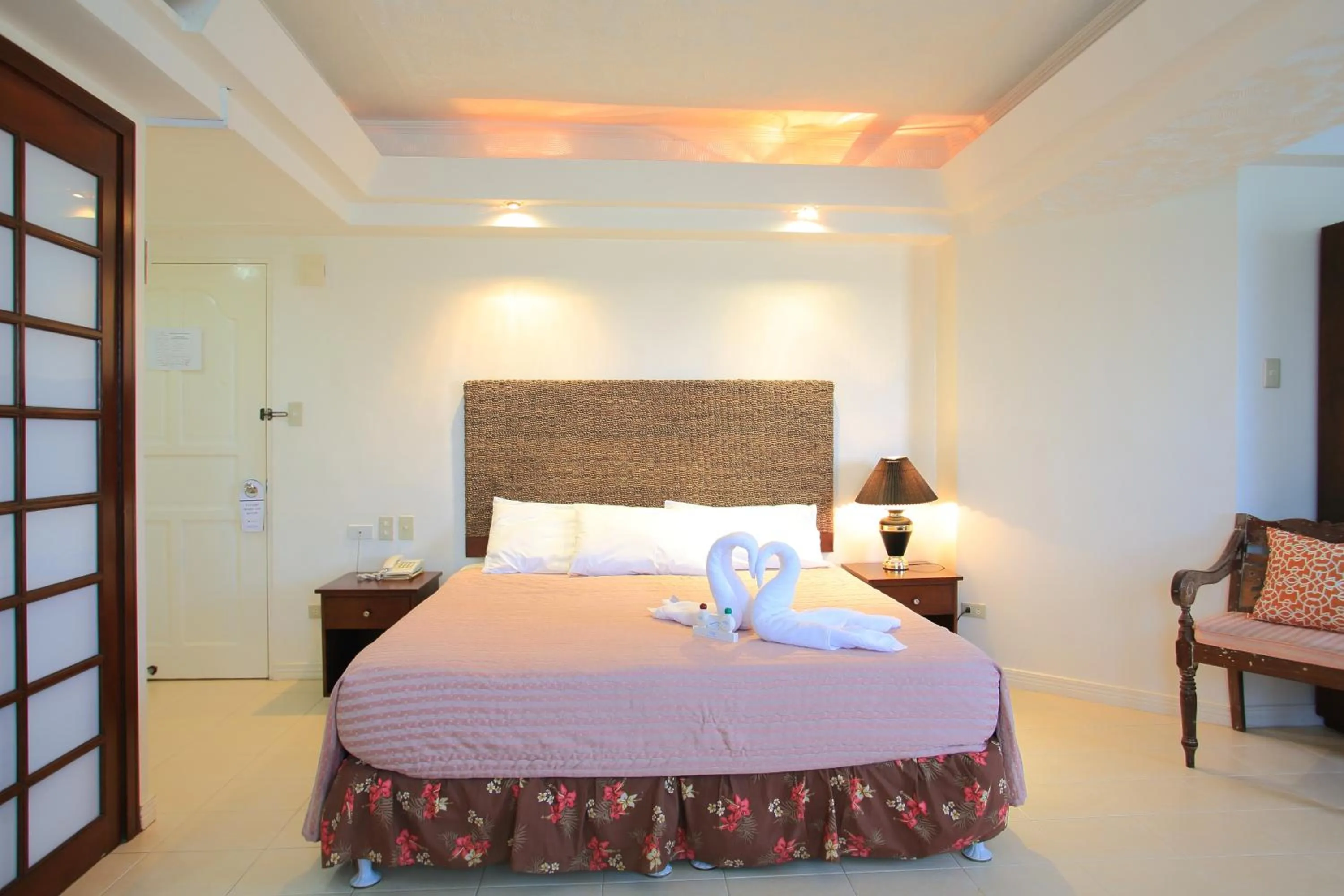 Deluxe Room in Wild Orchid Beach Resort