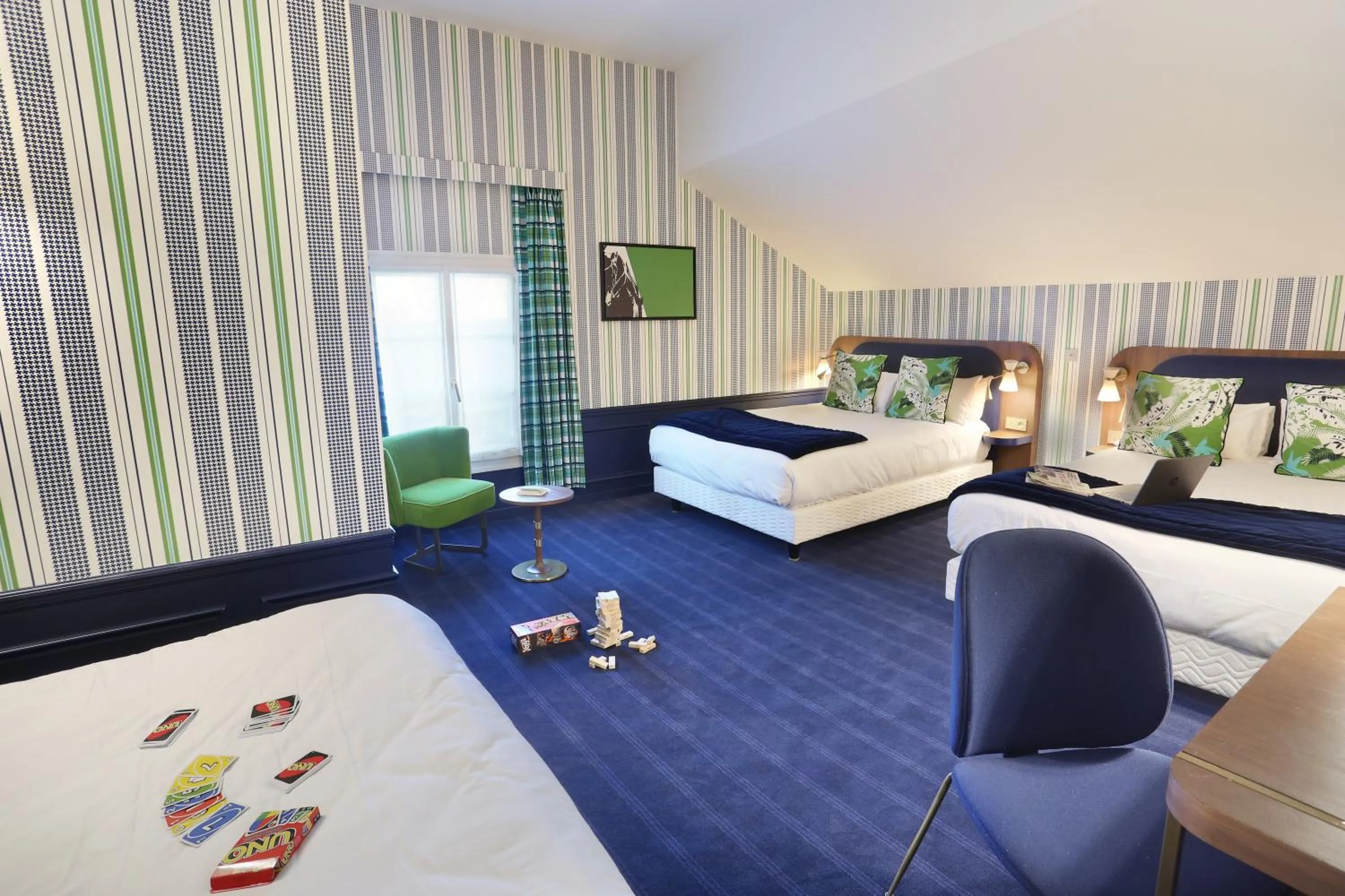 Family Room (6 People) in Hôtel du Cheval Blanc - Paris Marne La Vallée