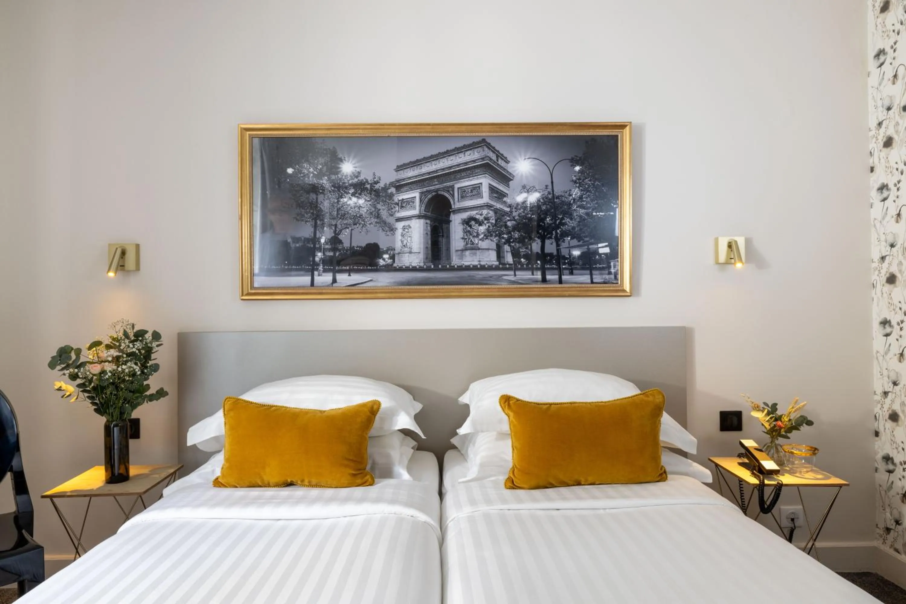 Standard Twin Bed in Villa des Ambassadeurs