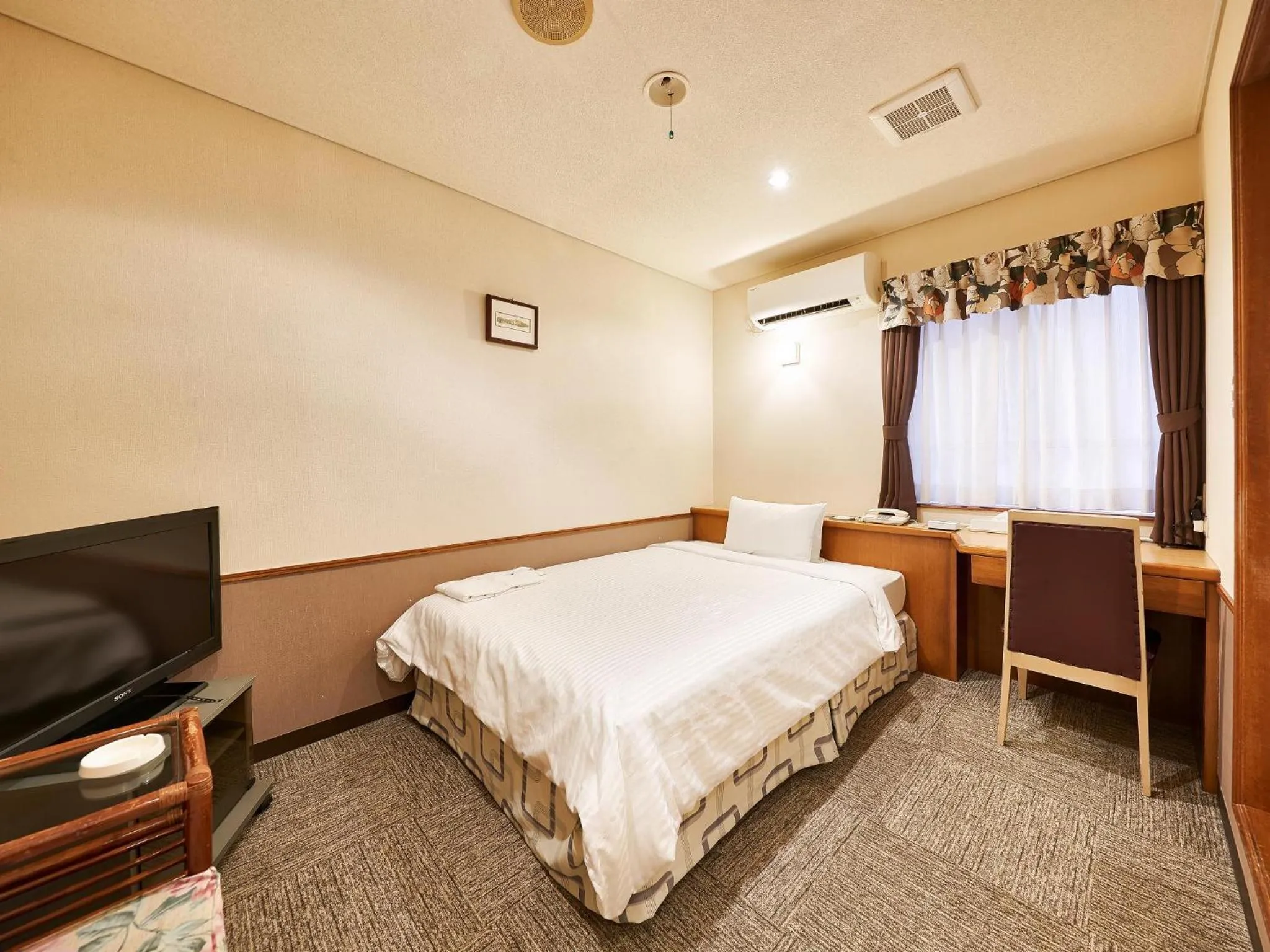 Economy Double Room - single occupancy in Crown Hotel Okinawa