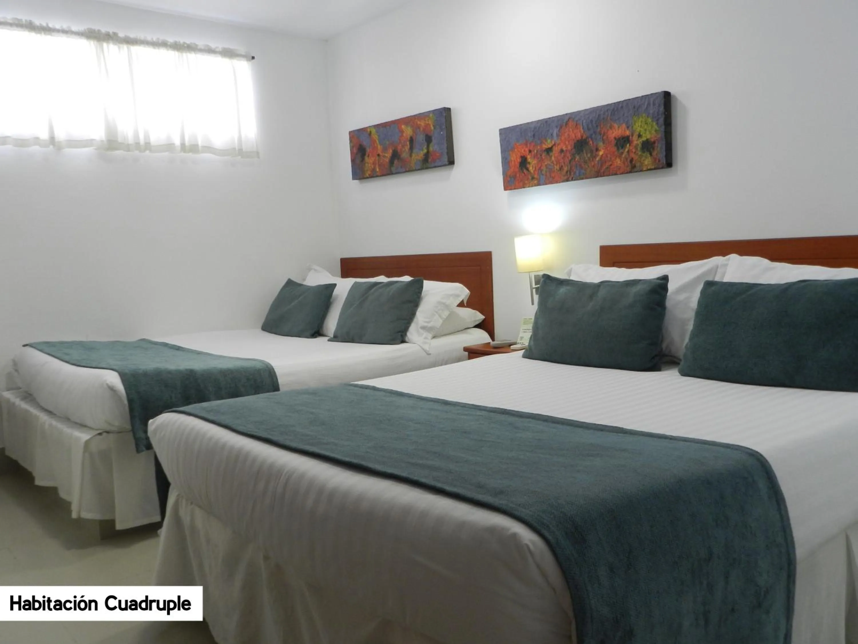 Standard Quadruple Room in Hotel Tayrona Rodadero