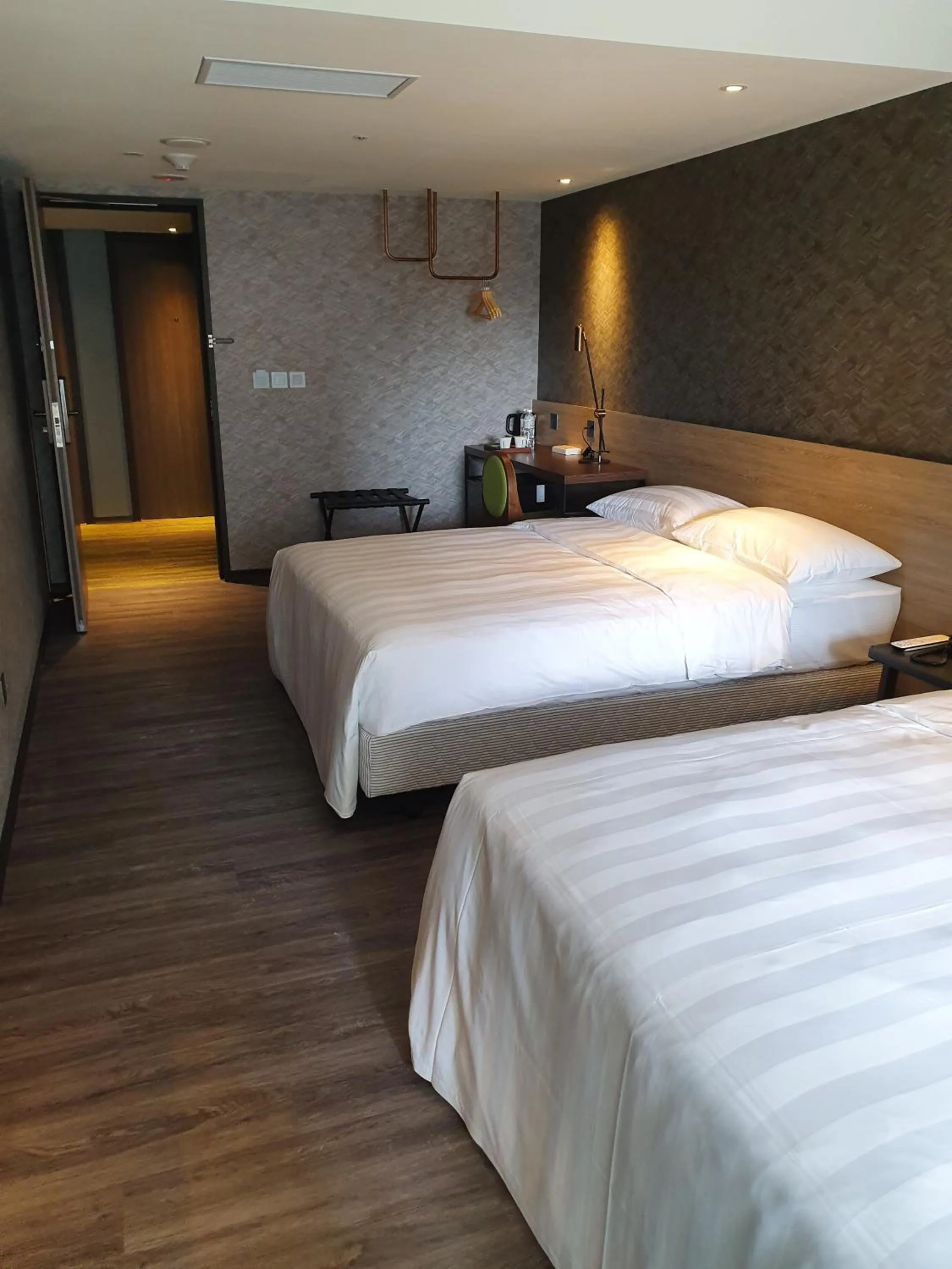 Deluxe Twin Room in City Suites - Taoyuan Station