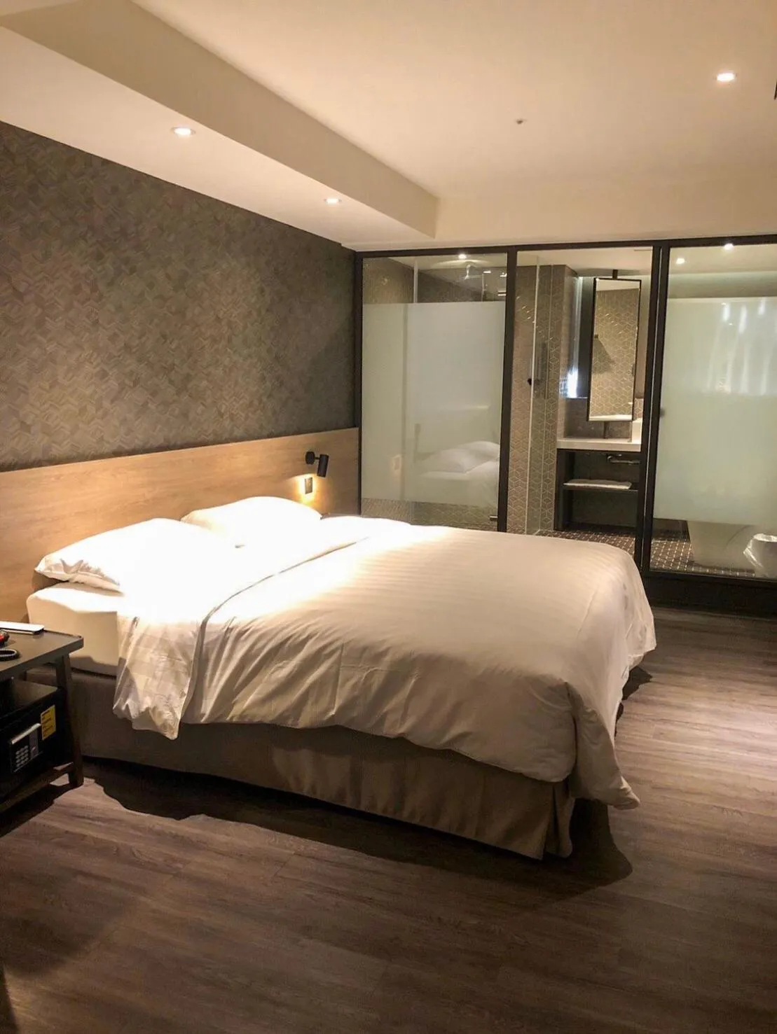 Superior Double Room in City Suites - Taoyuan Station
