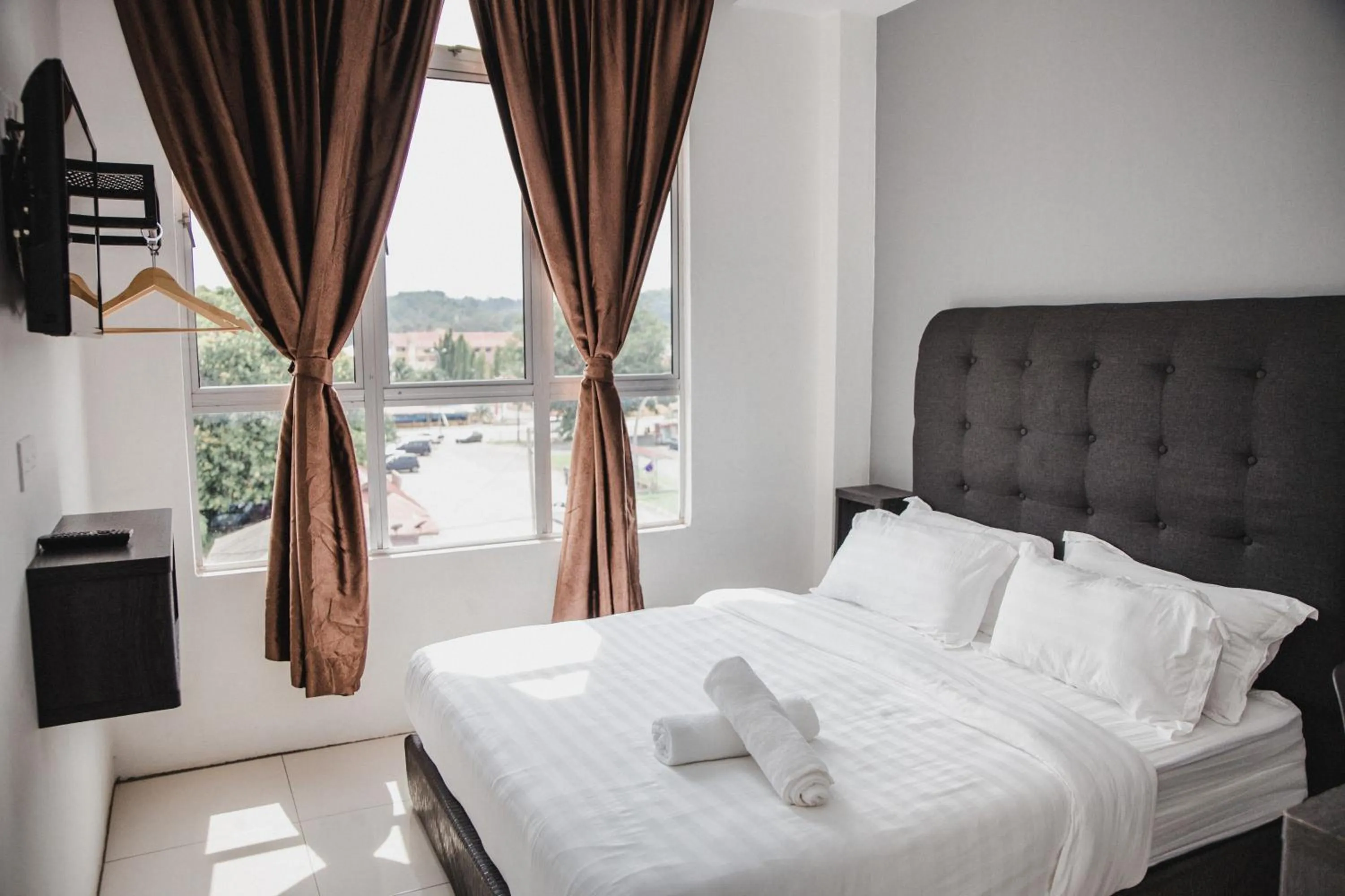 Standard Queen Room in Phoenix Hotel