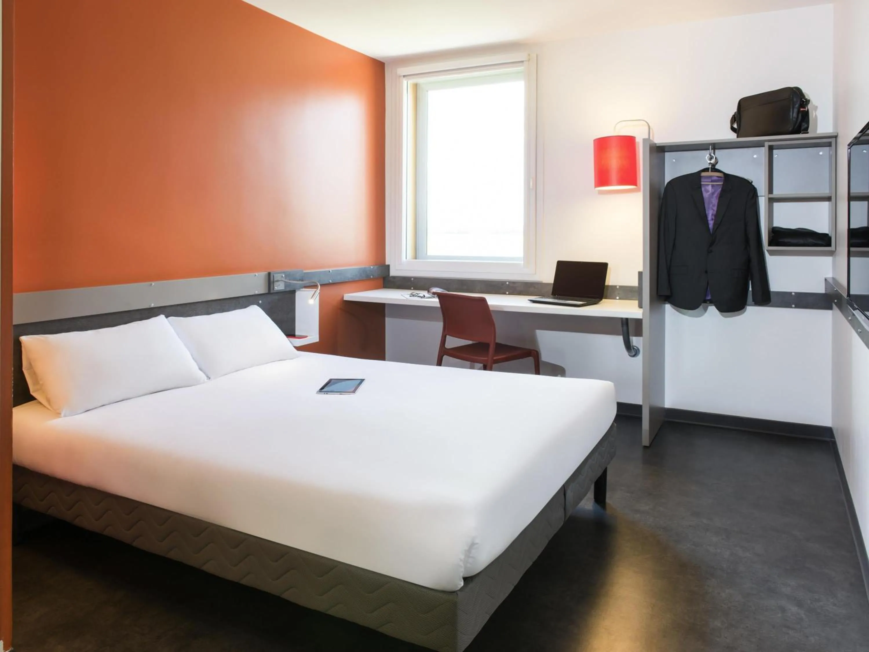 Standard Double Room in ibis budget Aéroport Lyon Saint Exupéry