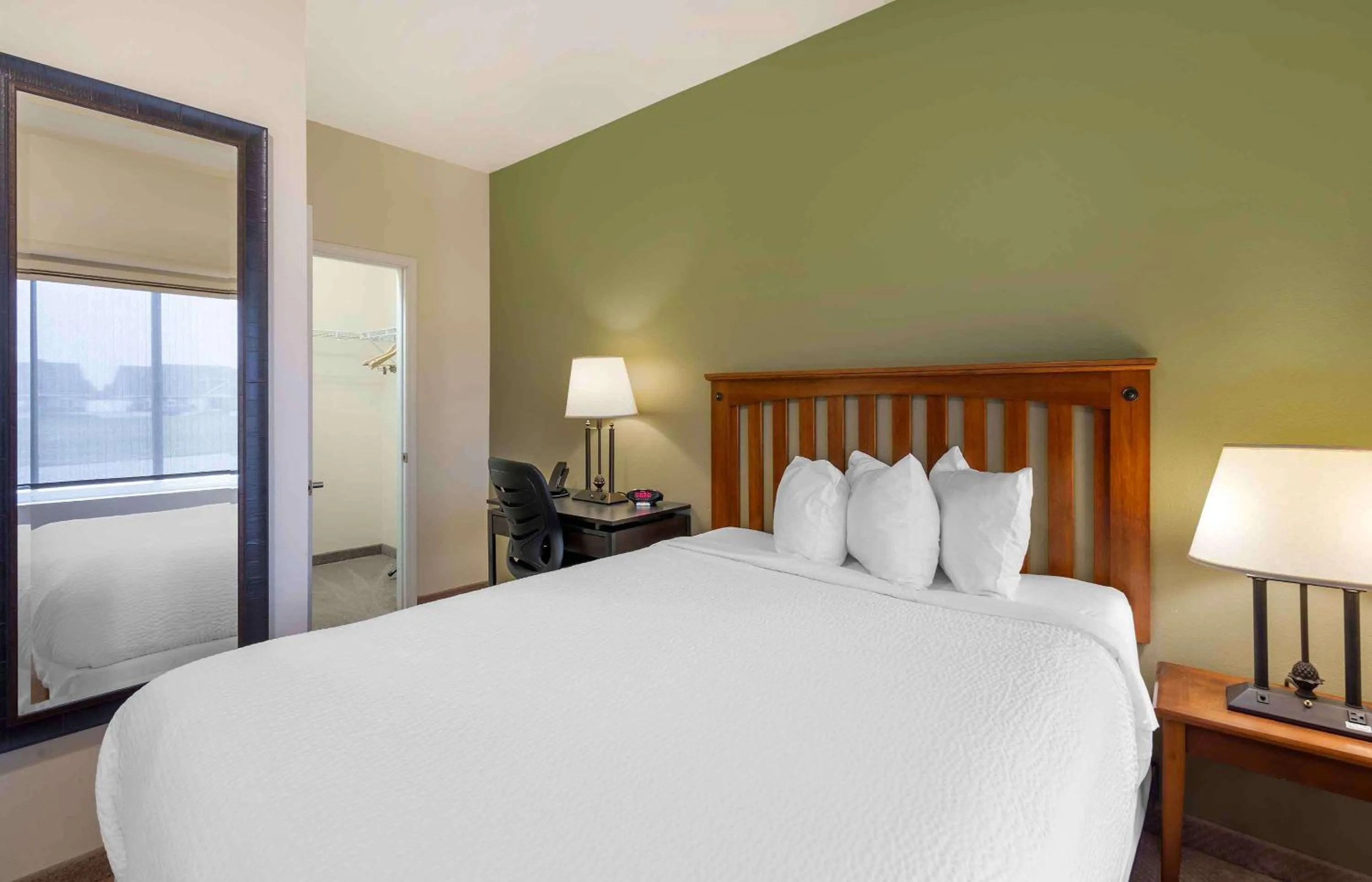 Queen Suite in Extended Stay Americas Suites - Minot