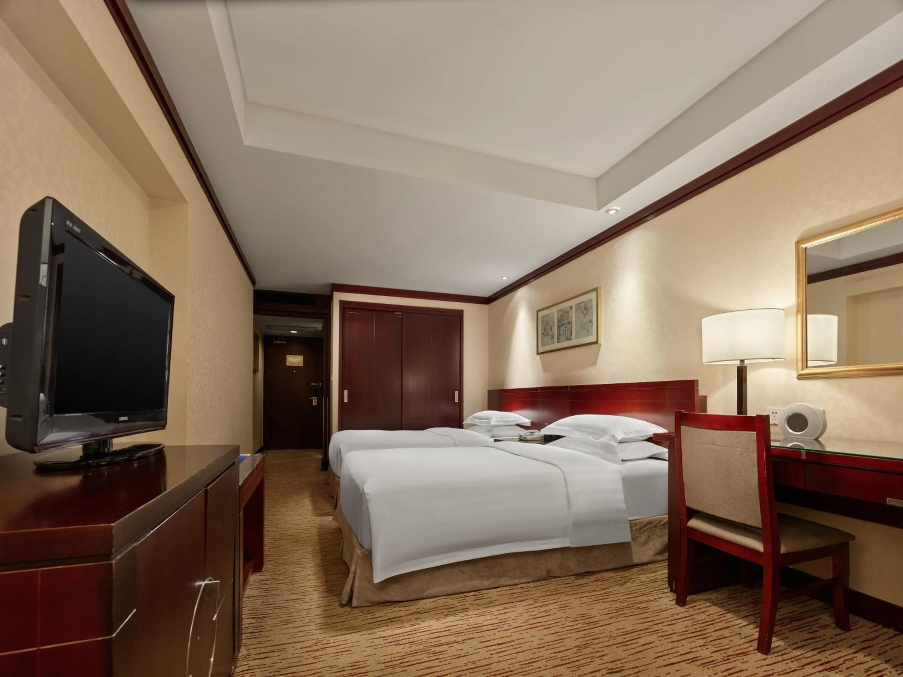 Superior Twin Room in Beijing Poly Plaza Hotel