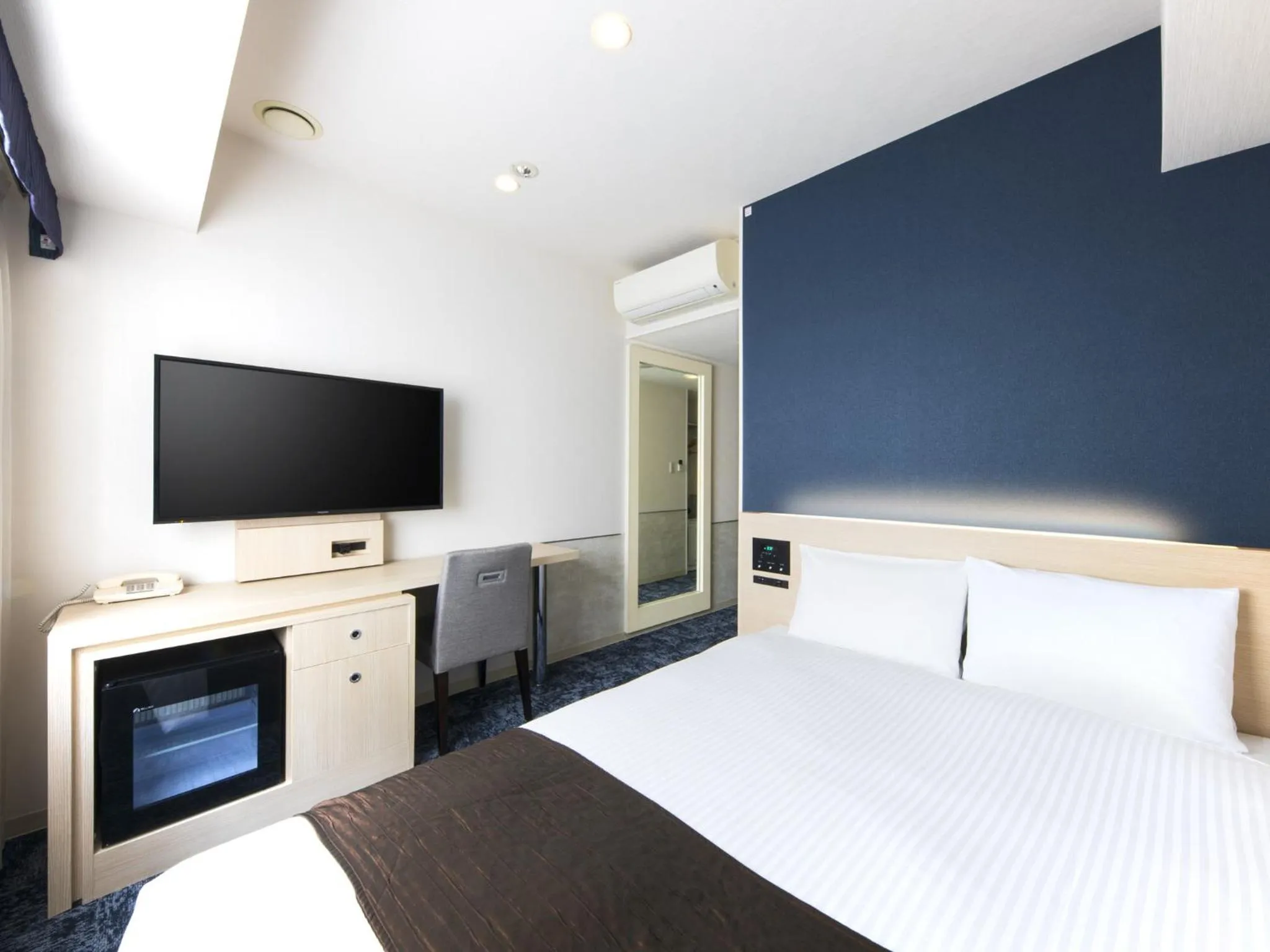 Double Room - single occupancy - Non-Smoking  in Hotel Villa Fontaine Tokyo-Nihombashi Mitsukoshimae