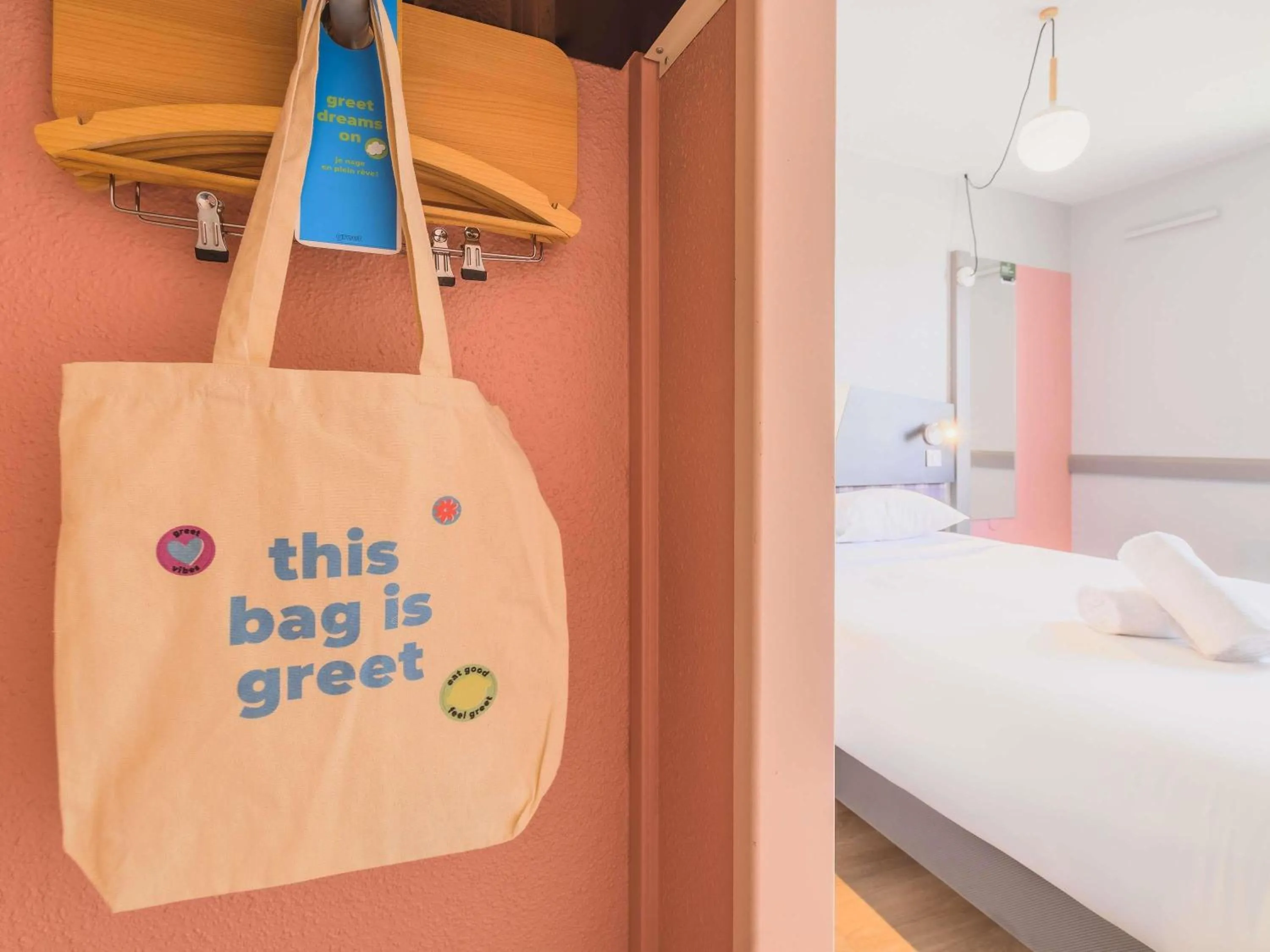 Pure Double Room in greet hôtel Annecy Cran-Gevrier by Accor