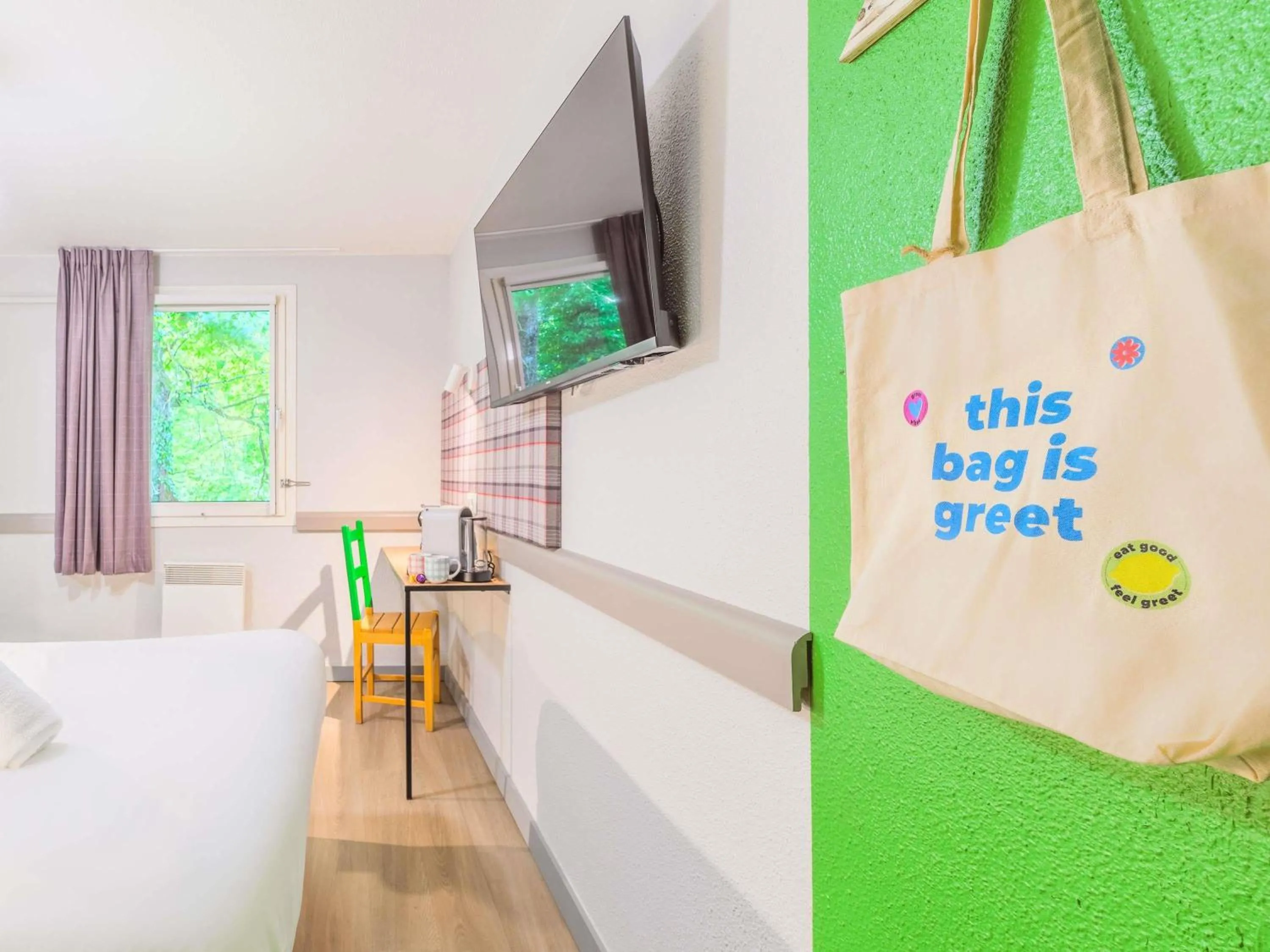 Double Room with Garden View in greet hôtel Annecy Cran-Gevrier by Accor