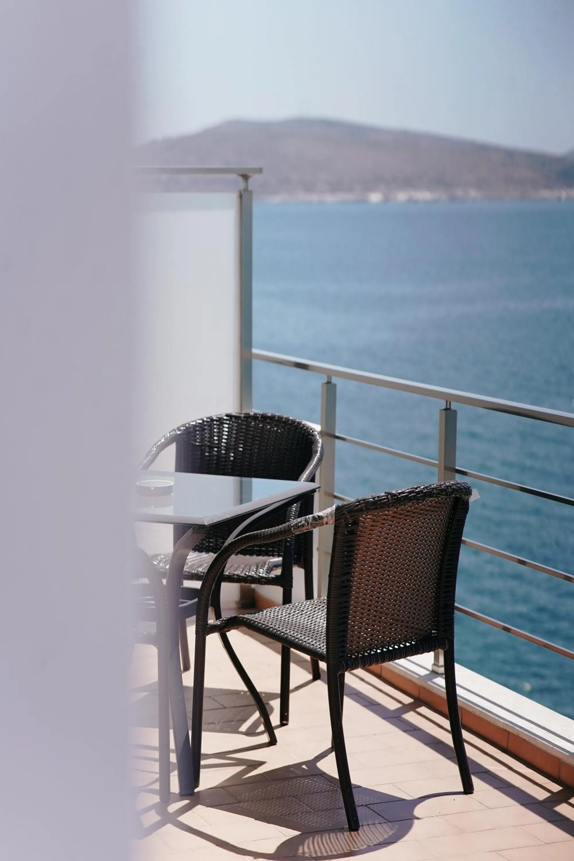 King Room with Sea View in Hotel Jaroal