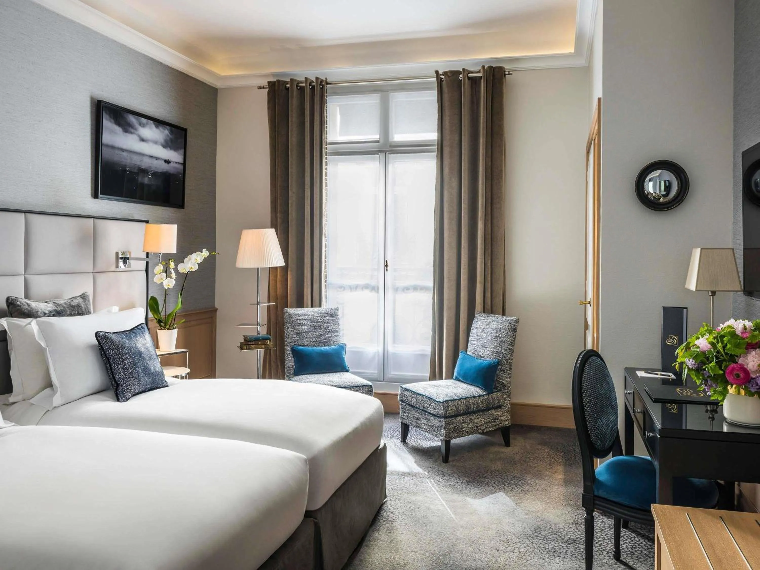 Luxury Room with 2 Single Beds in Sofitel Paris Baltimore Tour Eiffel