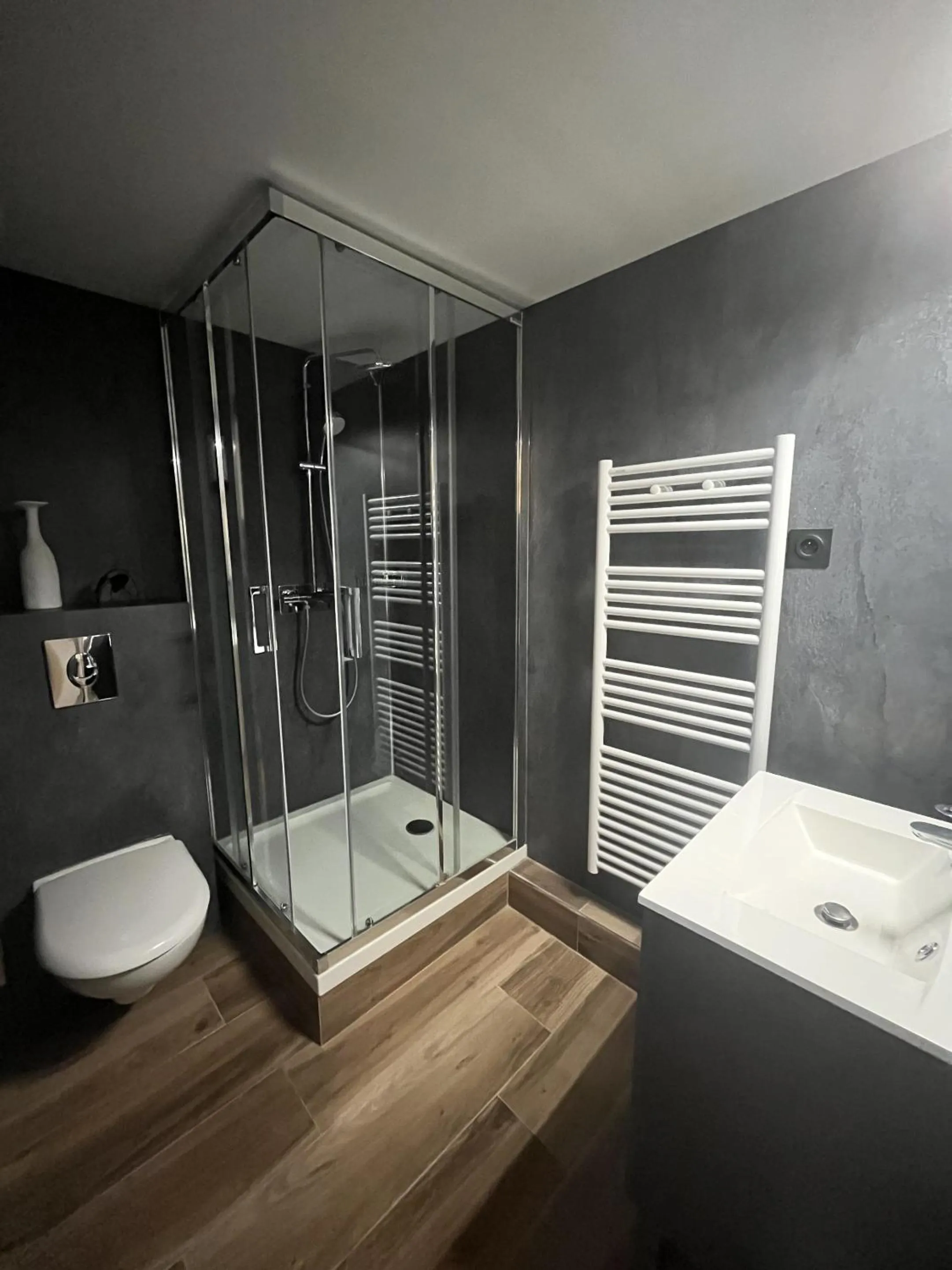 Double Room with Private Bathroom in Logis Le Marronnier