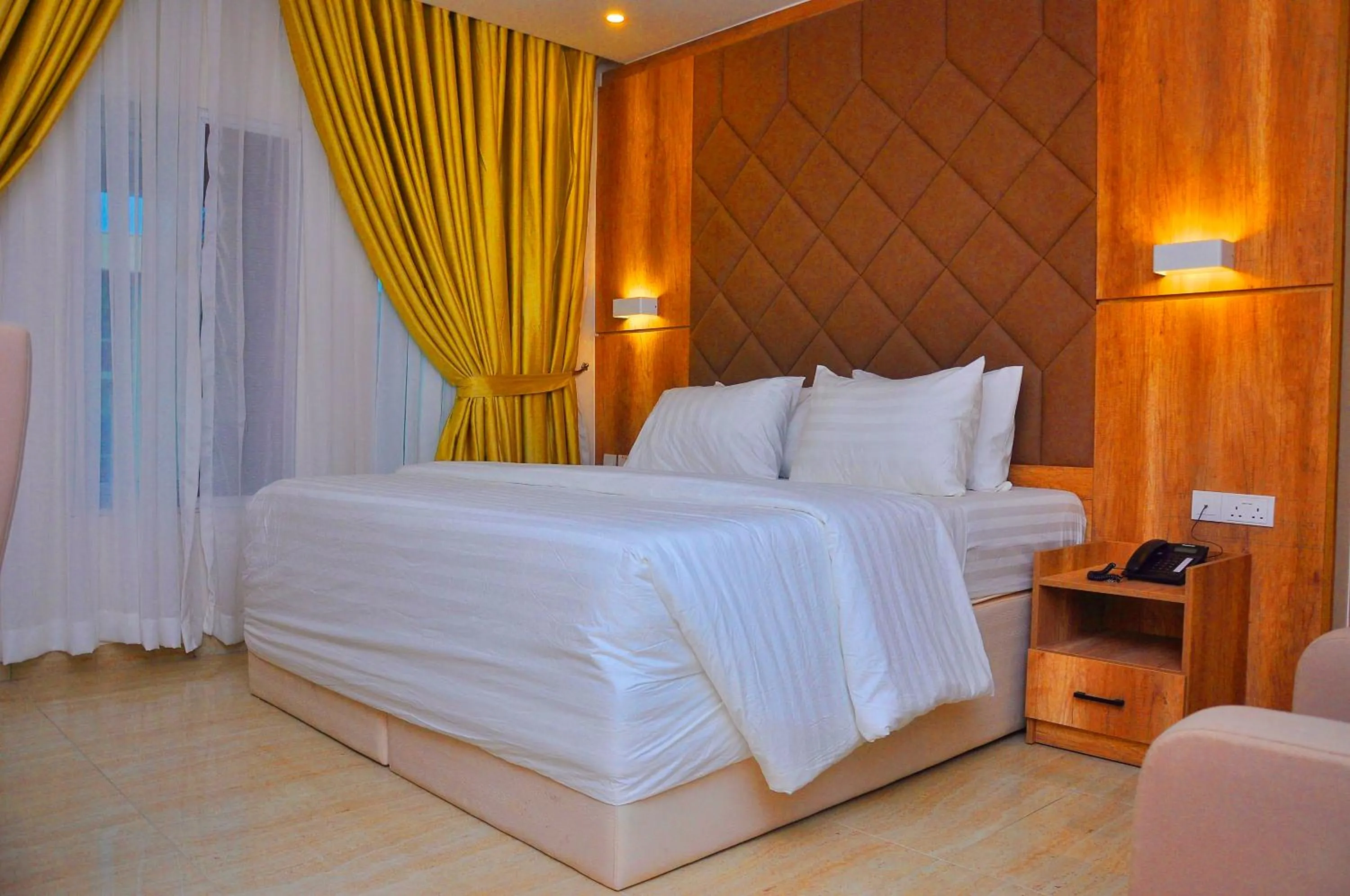 Superior Single Room in Lit Suites