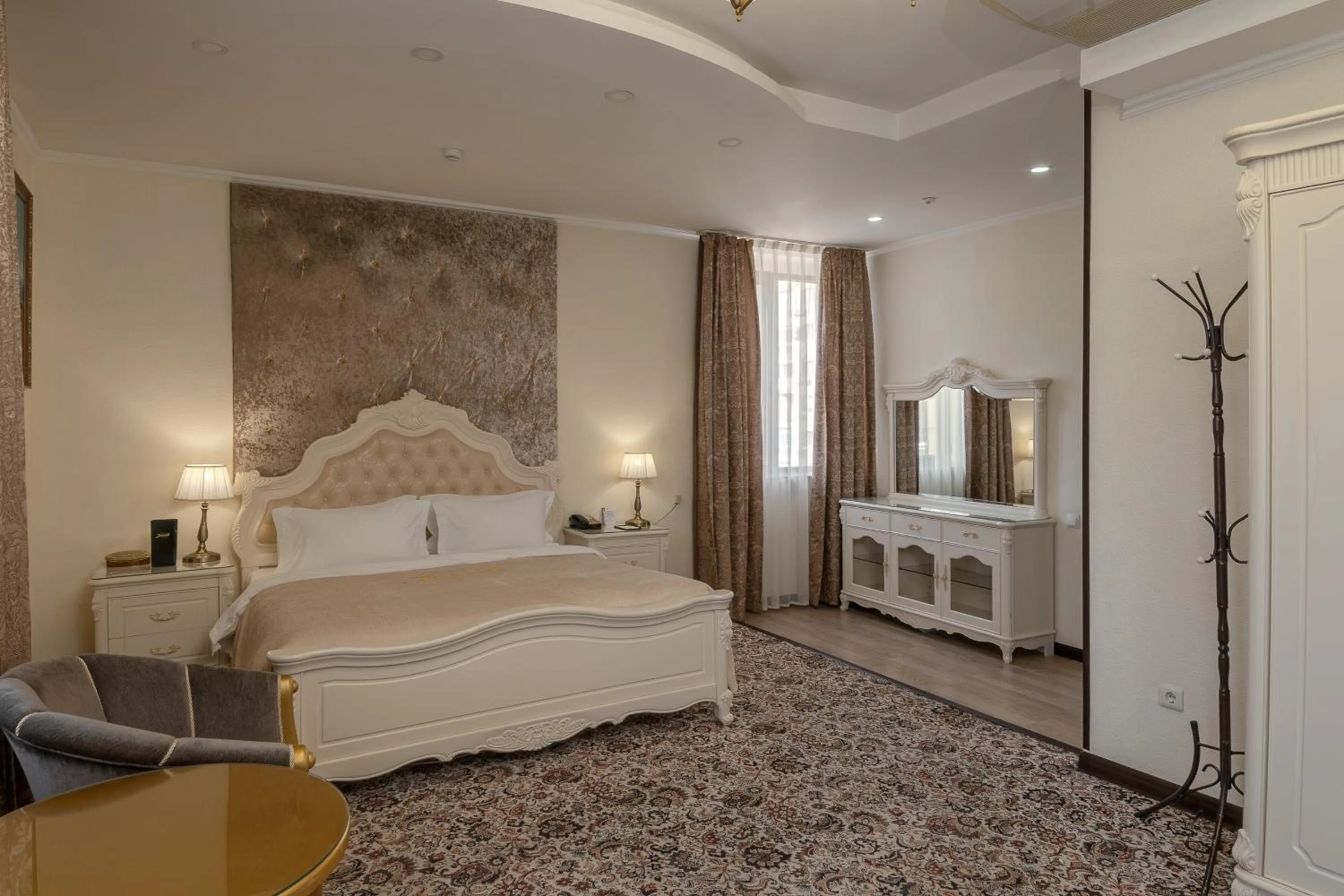 Executive Suite in Jannat Regency