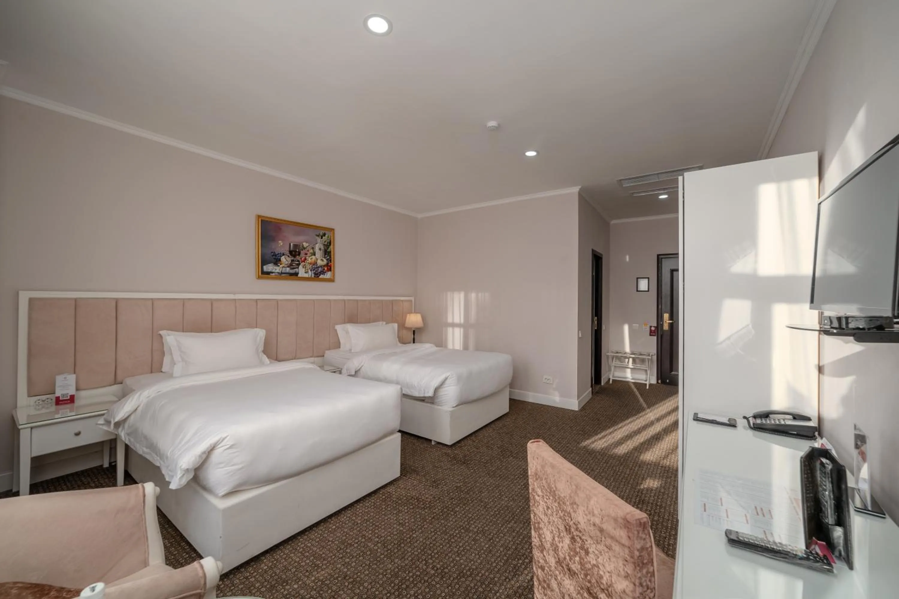 Standard Twin Room - single occupancy in Jannat Regency