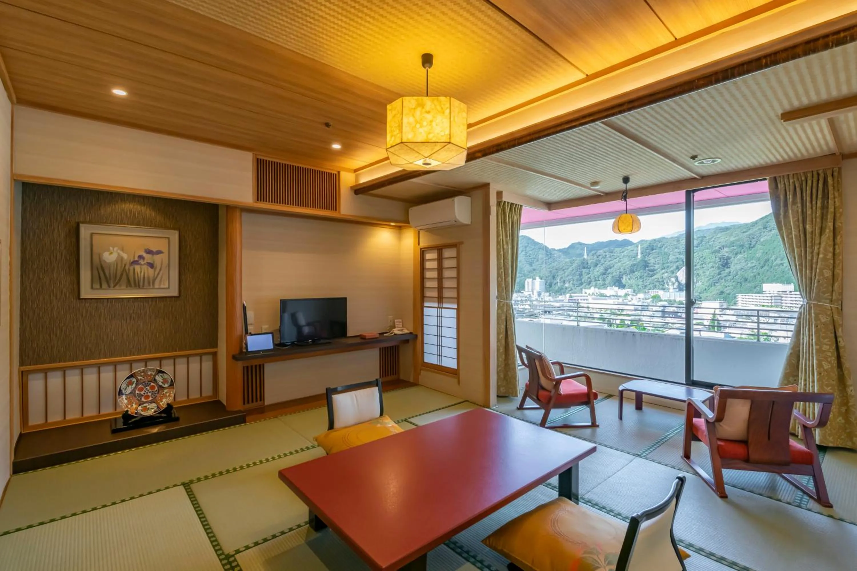 Japanese-Style Quadruple Room in Kinugawa Grand Hotel Yumenotoki