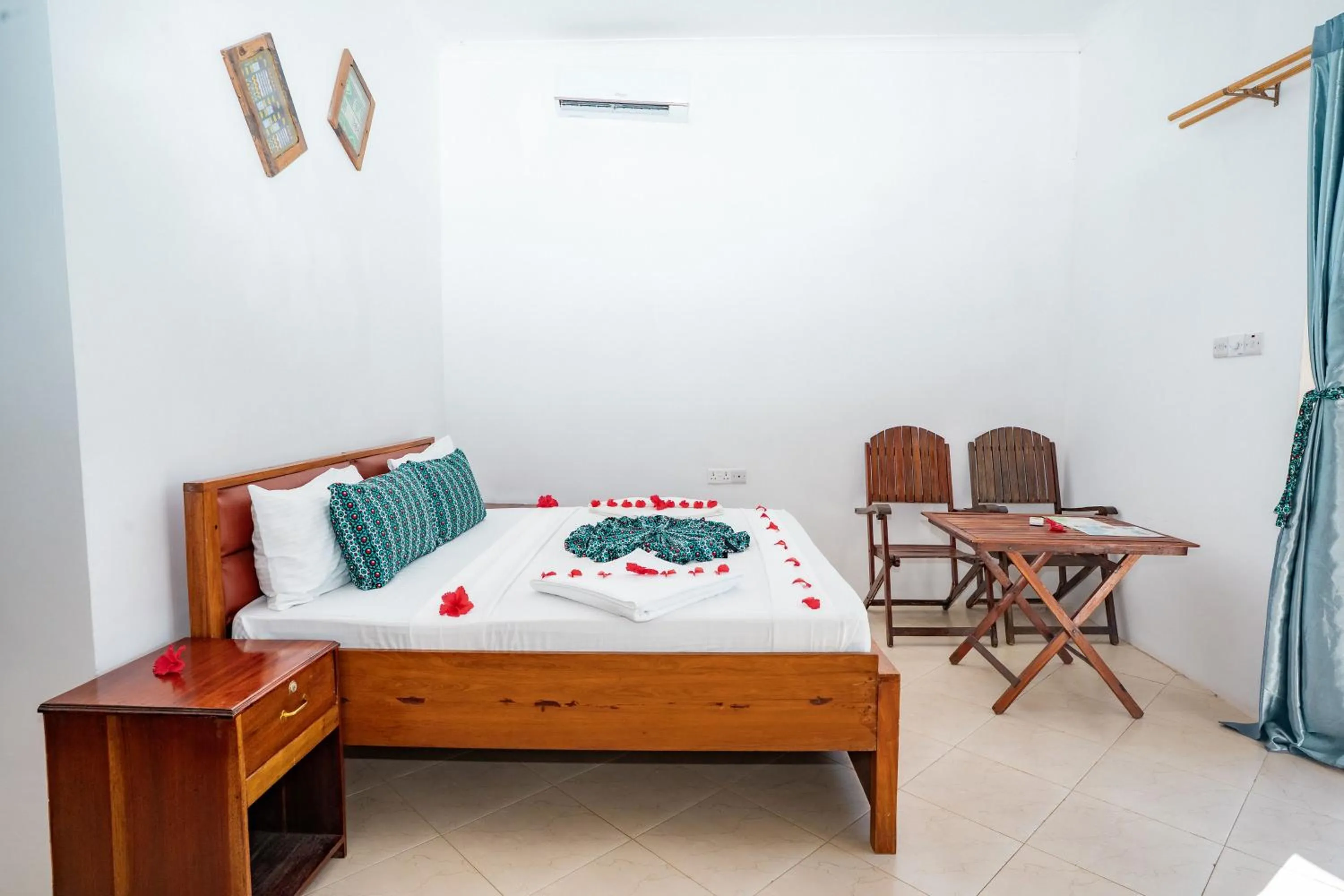 Queen Room with Garden View in Bella Vista Resort Zanzibar