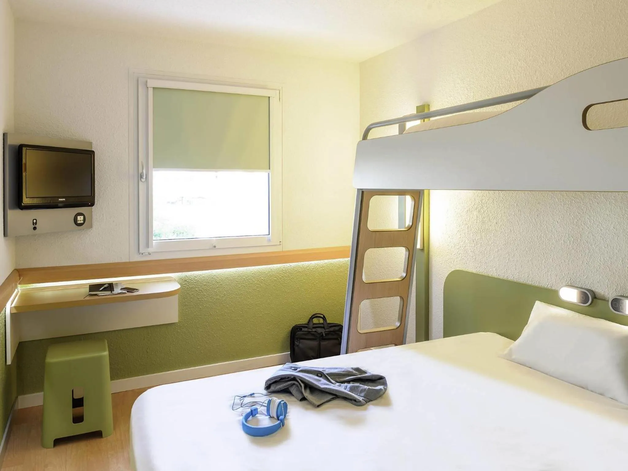 Triple Room in ibis Budget Caen Centre Gare