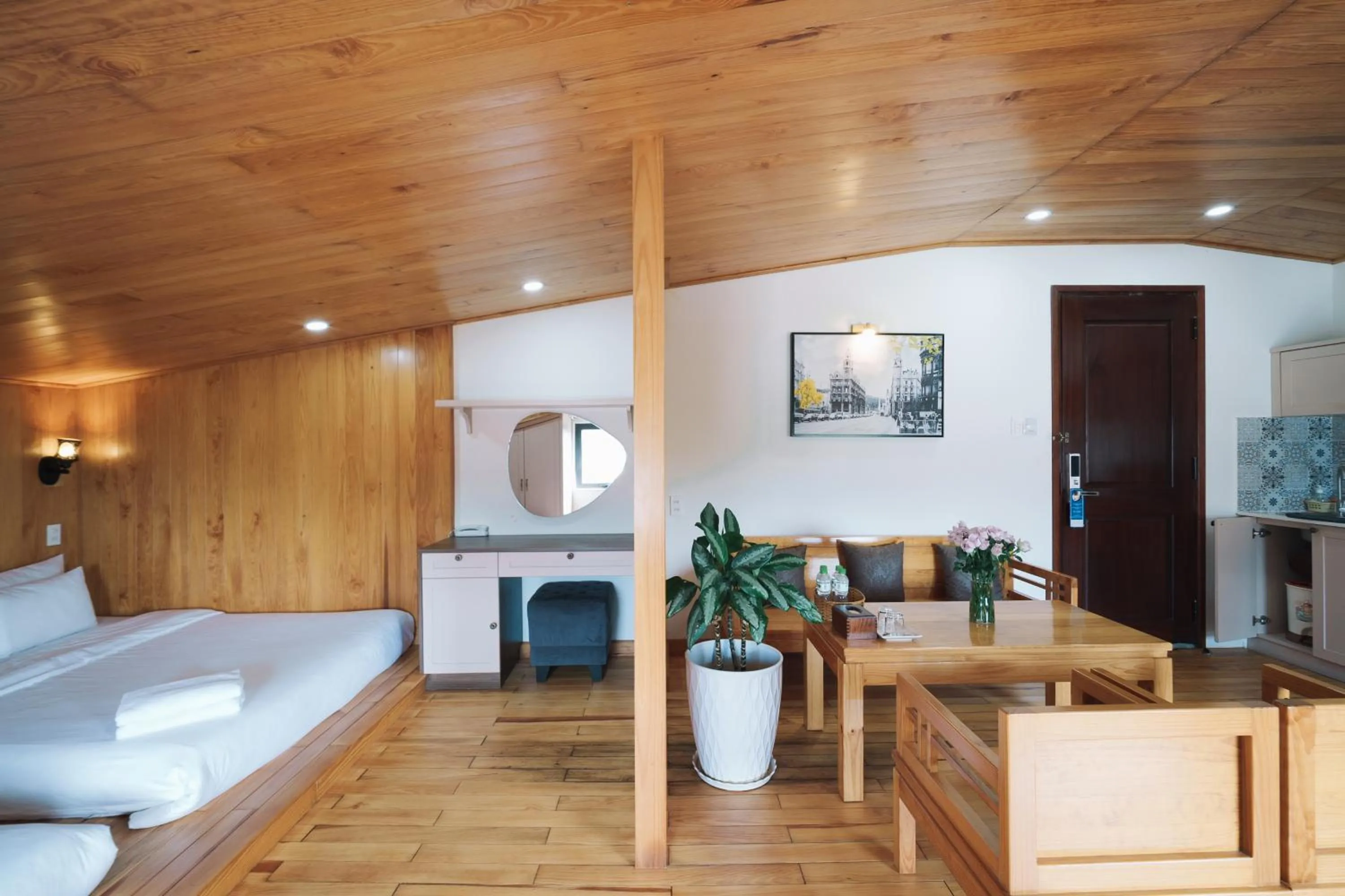 Penthouse Apartment in N Queen Apartment Hotel