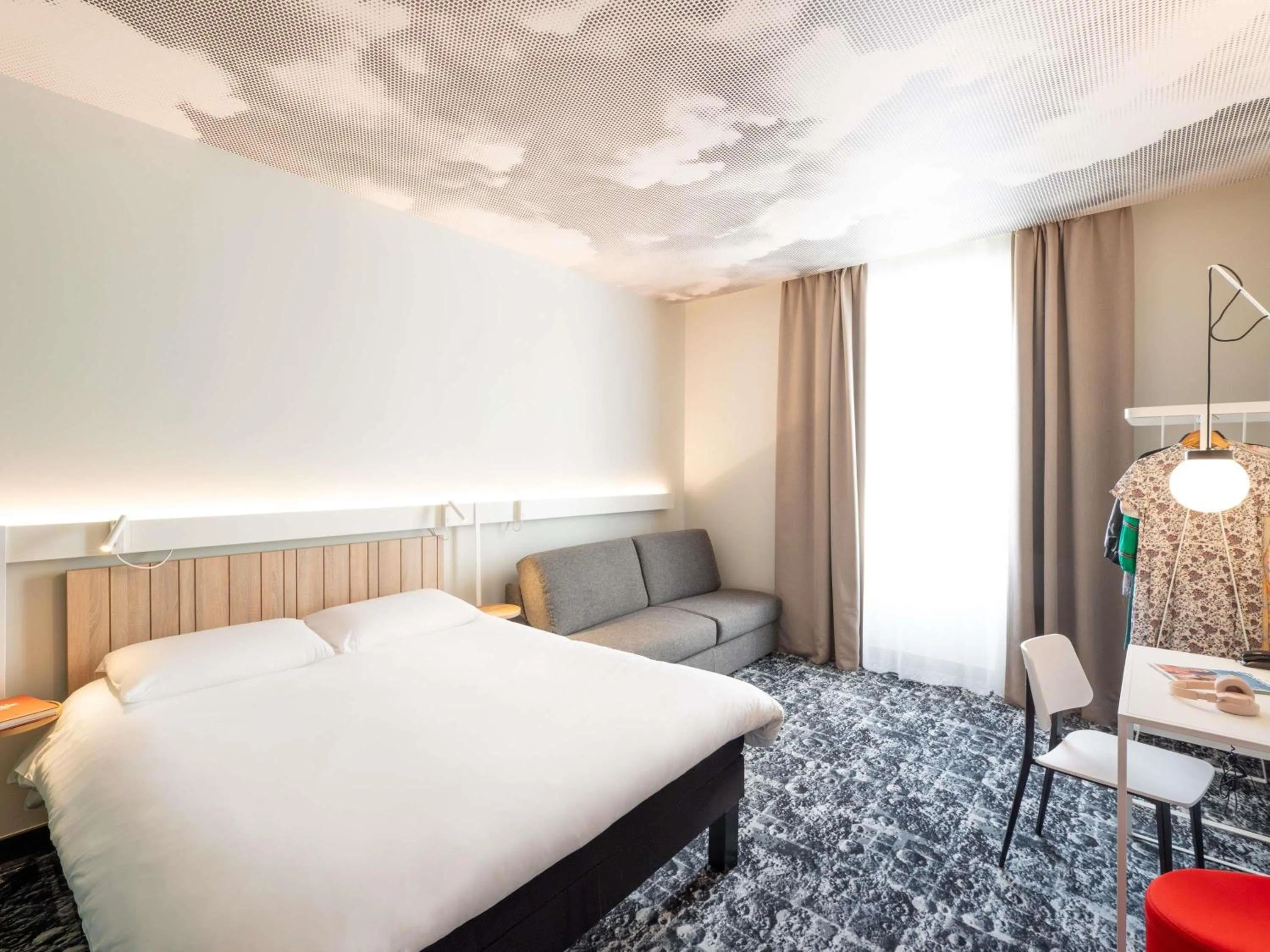 Superior Double Room with Sofa bed in ibis Lyon Centre Perrache