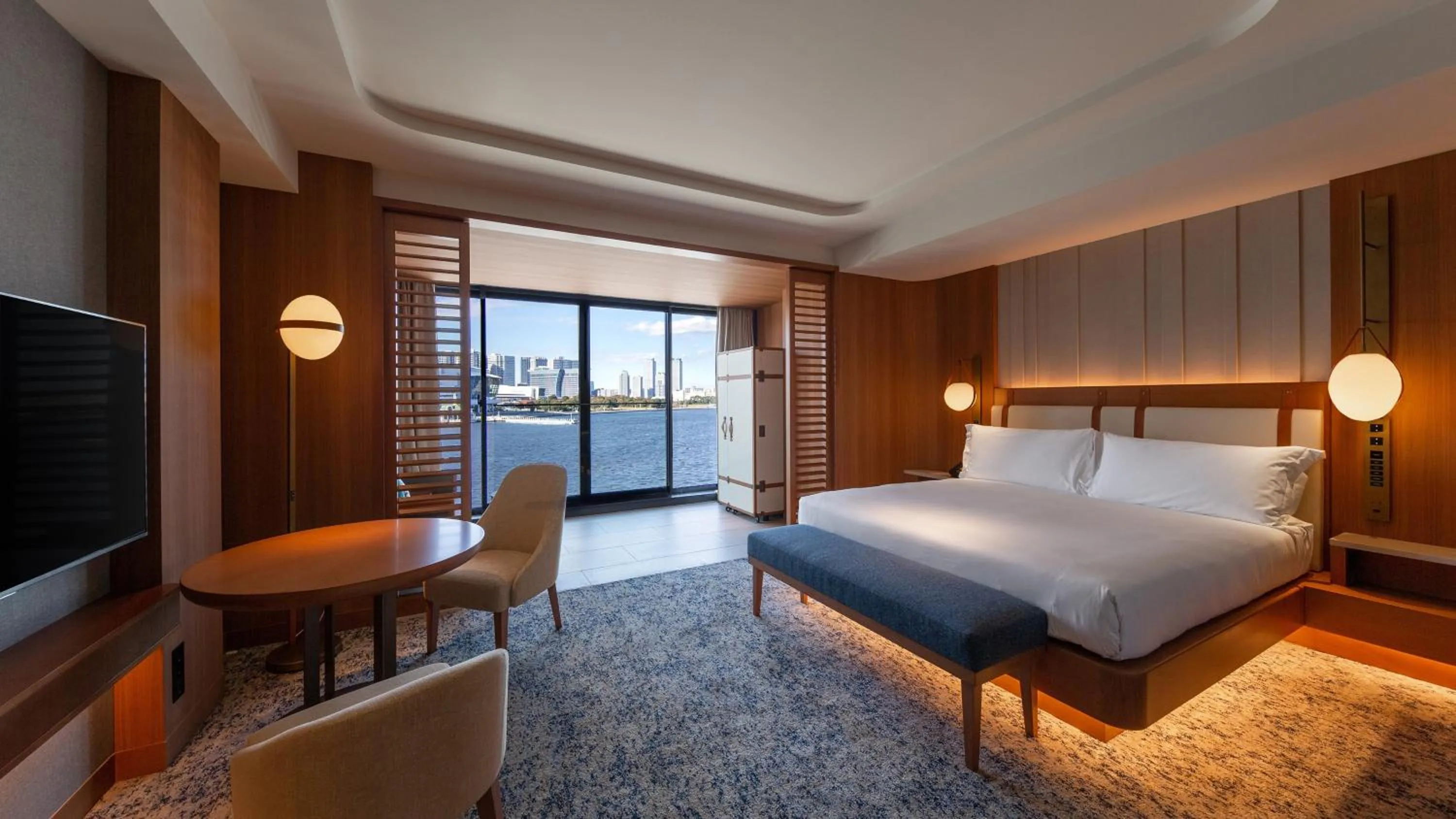 1 King bed Classic Minatomirai view in InterContinental Yokohama Pier 8 by IHG