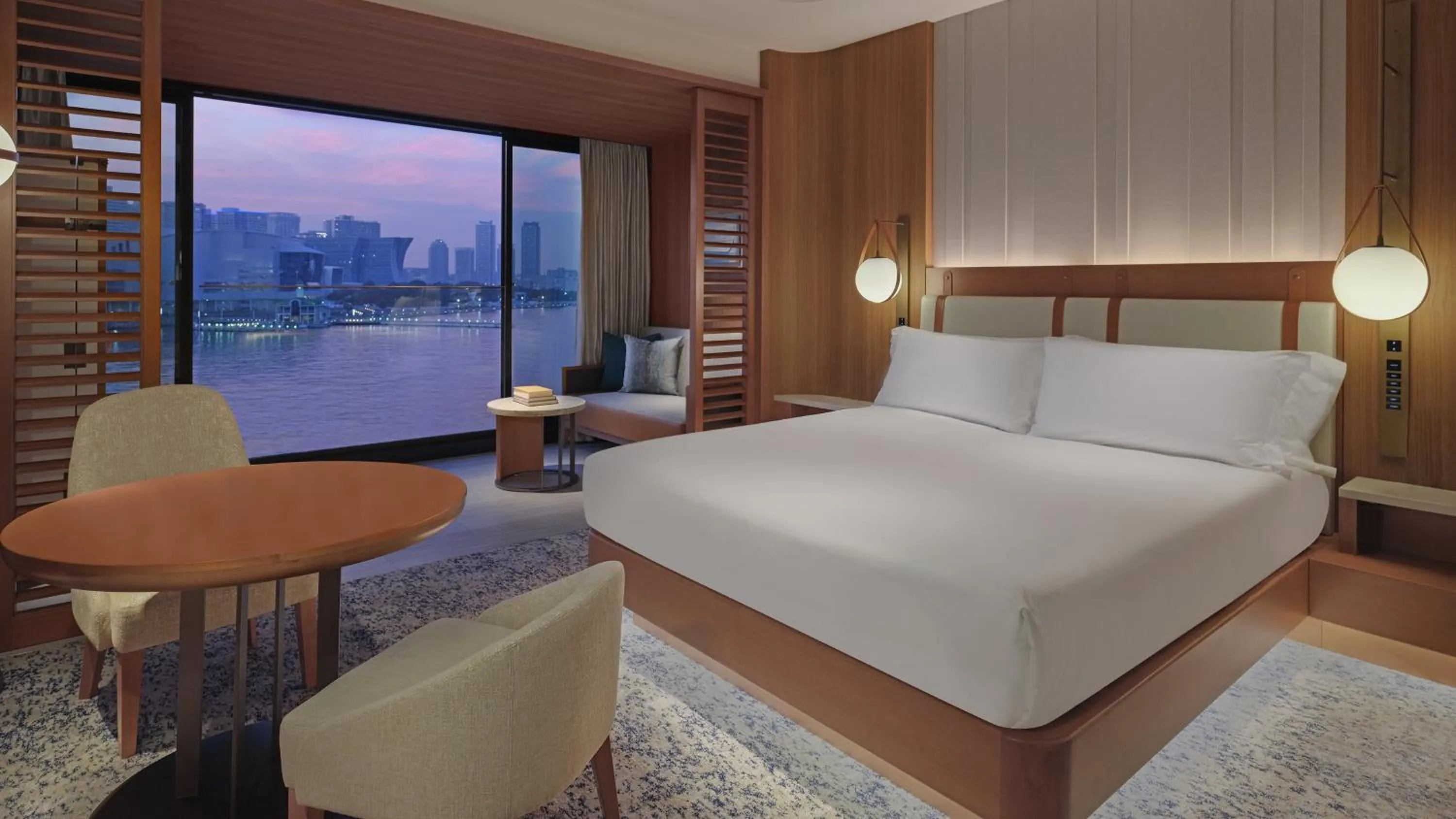 1 King bed Classic Minatomirai view Club in InterContinental Yokohama Pier 8 by IHG