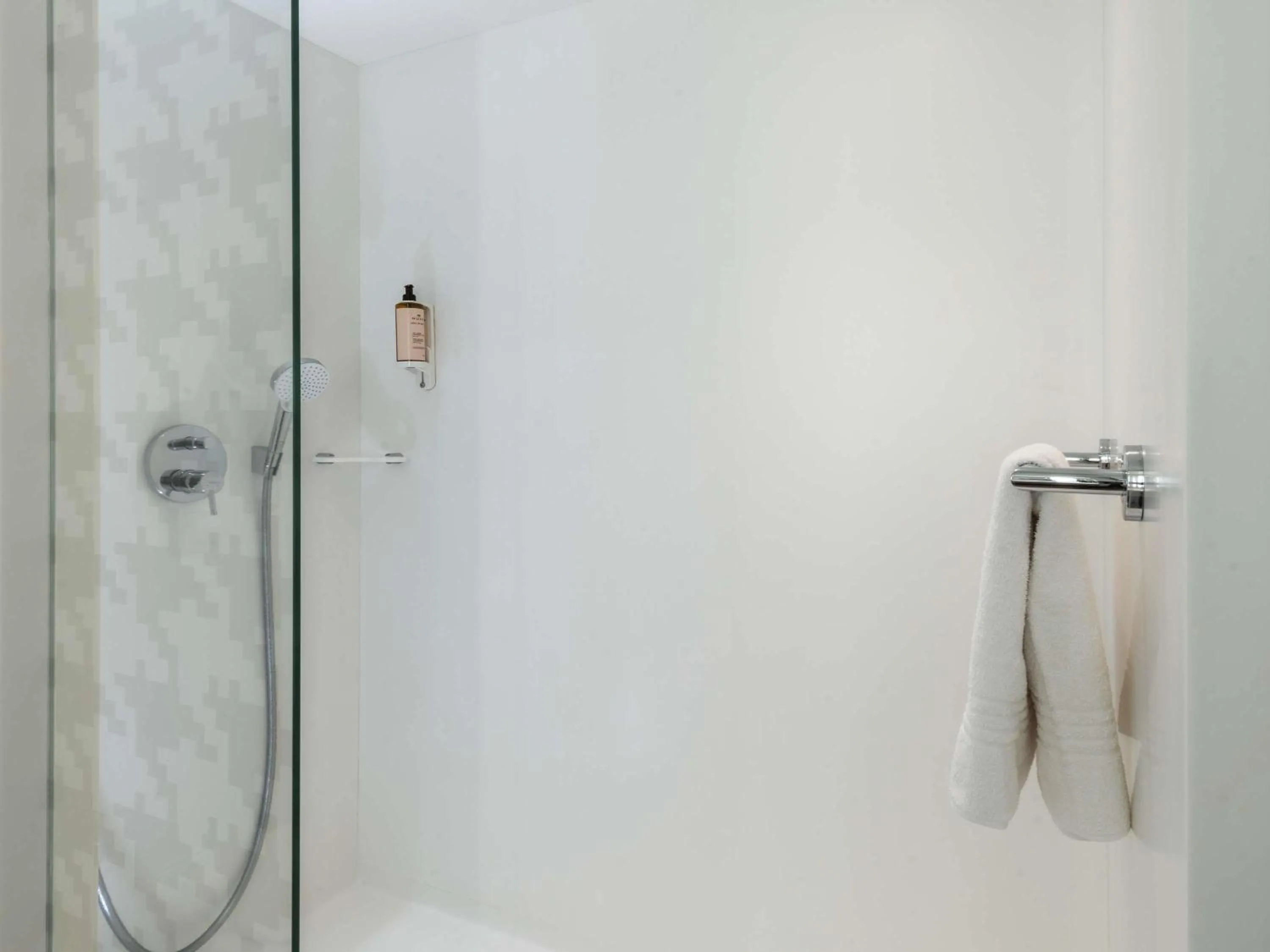 Superior Twin Room in Mercure Paris CDG Airport & Convention